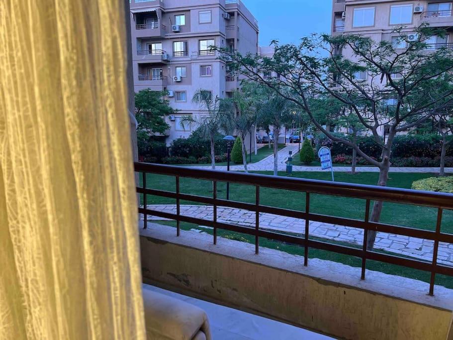 Stylish 3-BR Hotel Apt Madinaty view 2