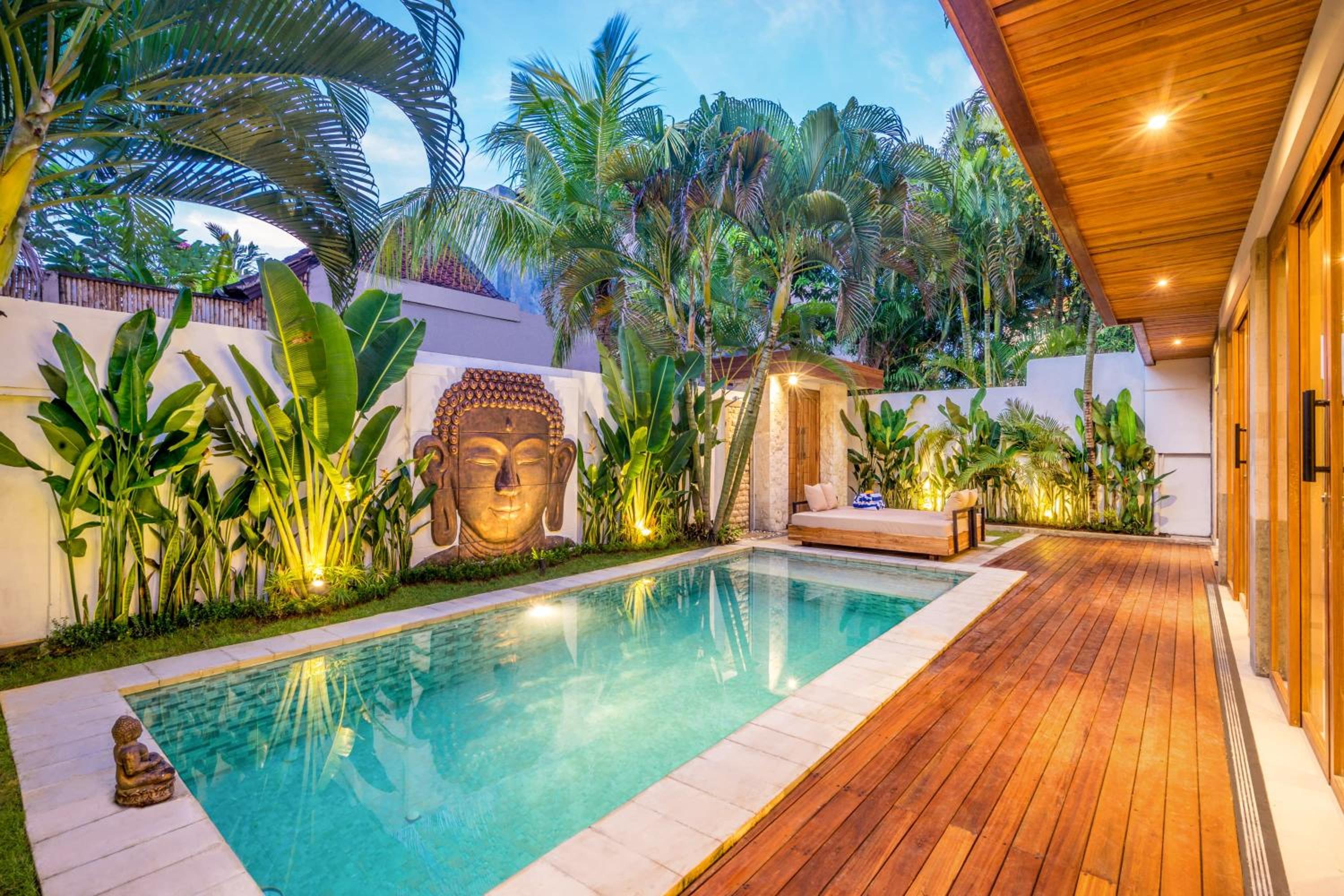 Villa Tokyo - 3 BDR Private Villa - 3 min walk to KU DE TA beach view 5