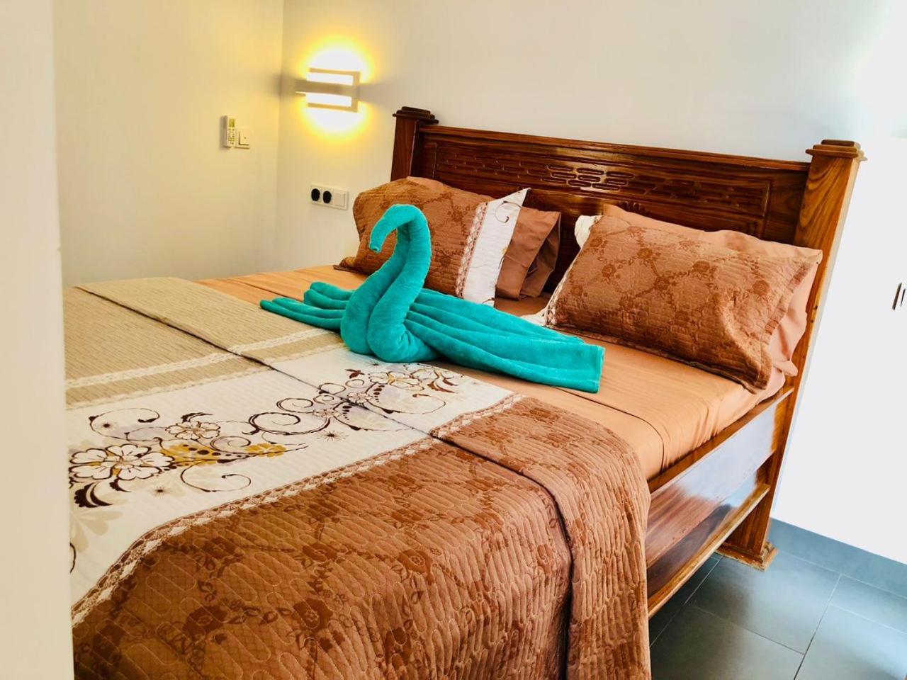 One bedroom apartment with balcony view 3
