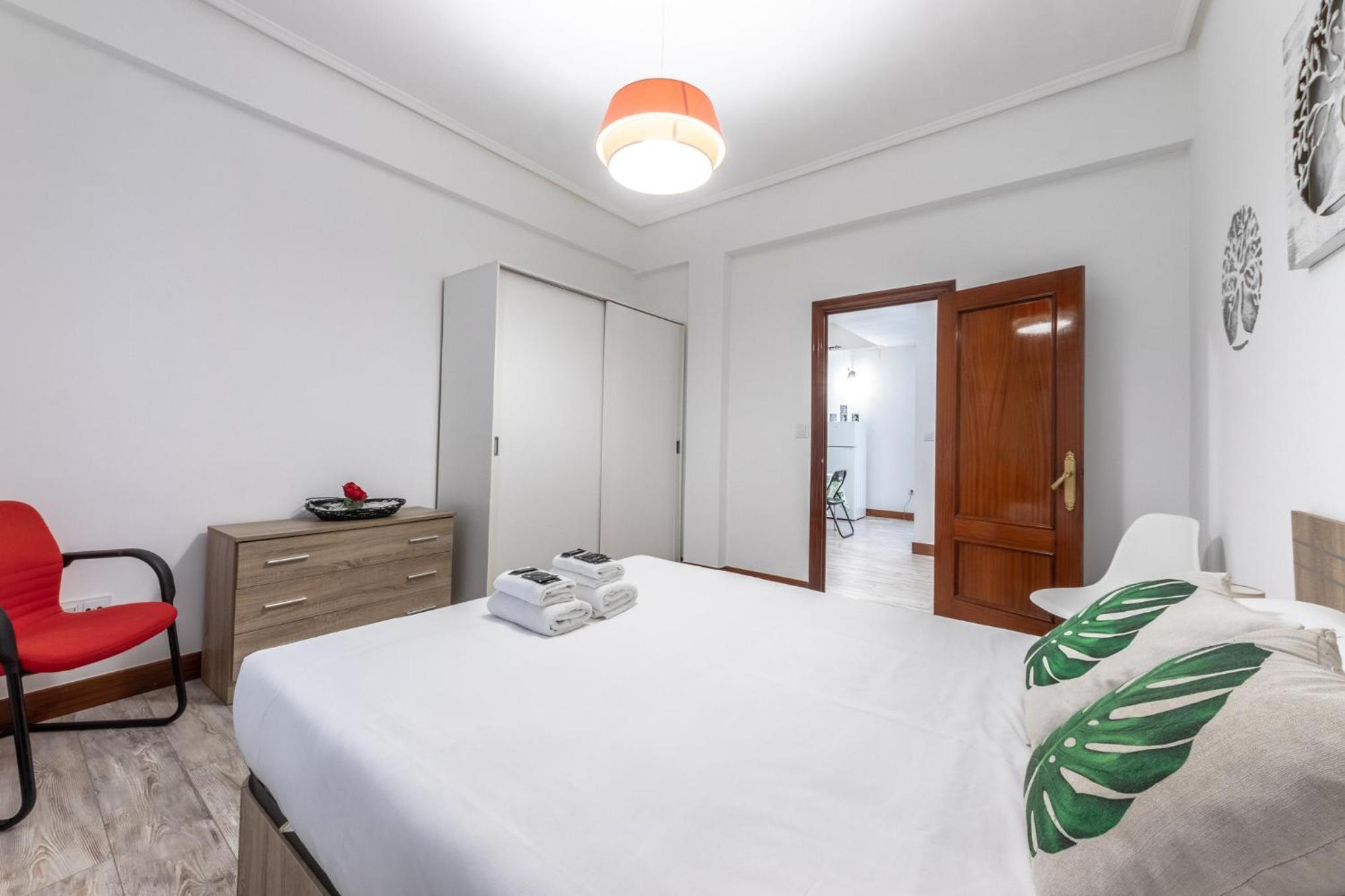 Kampion by People Rentals