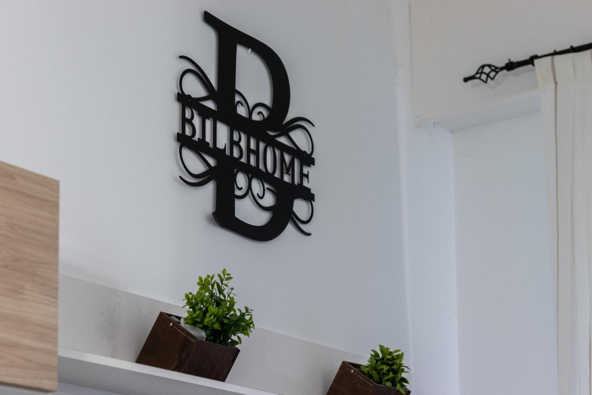 Kampion by People Rentals