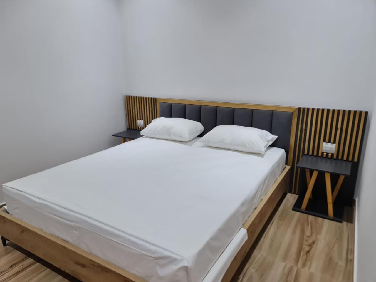 Laska Studio Apartments