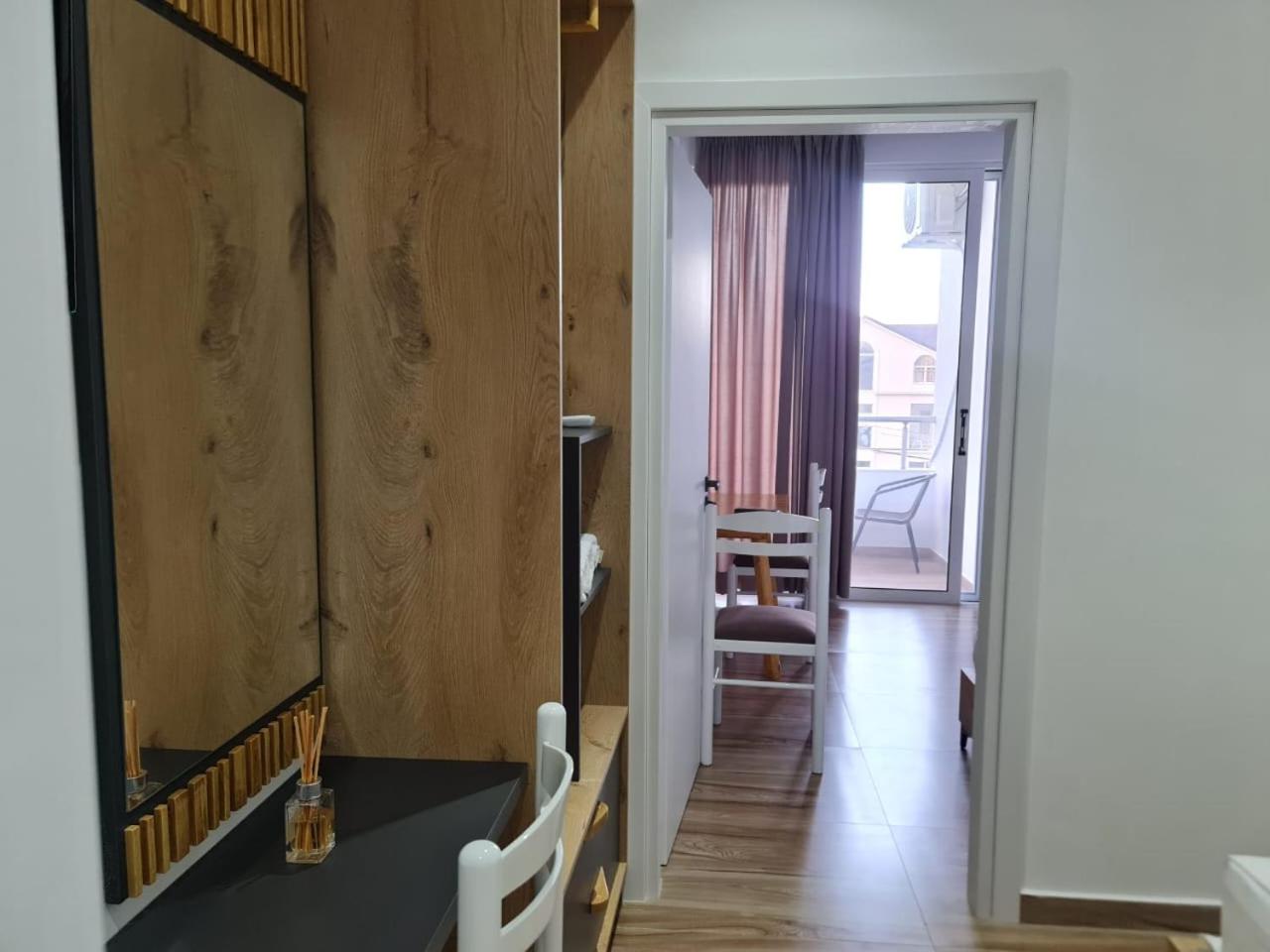 Laska Studio Apartments