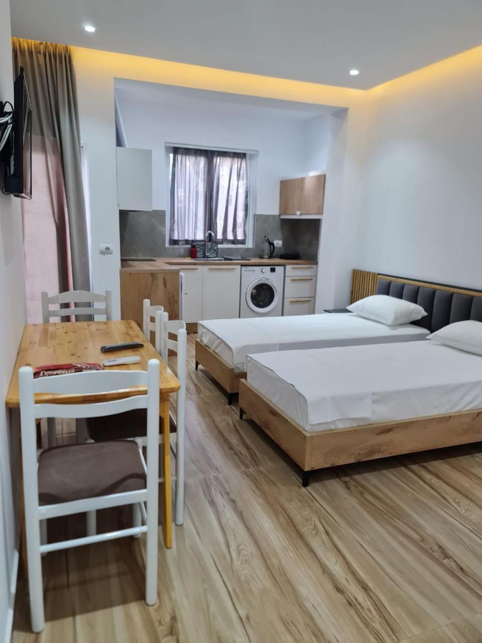 Laska Studio Apartments
