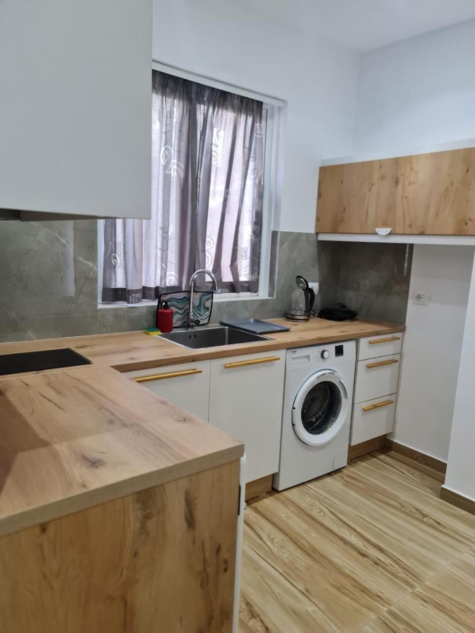 Laska Studio Apartments