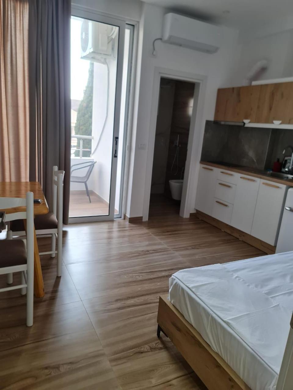 Laska Studio Apartments