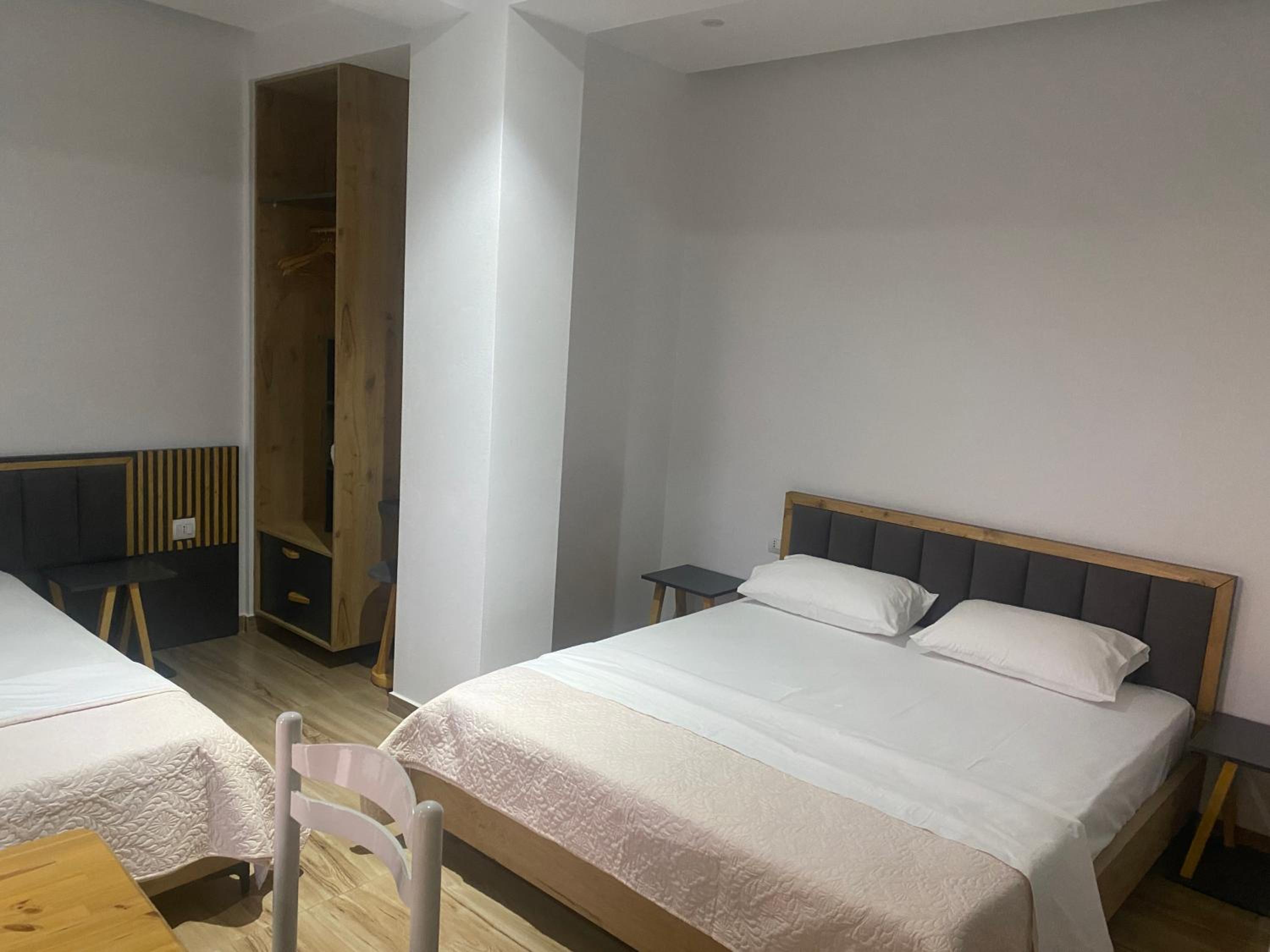 Laska Studio Apartments
