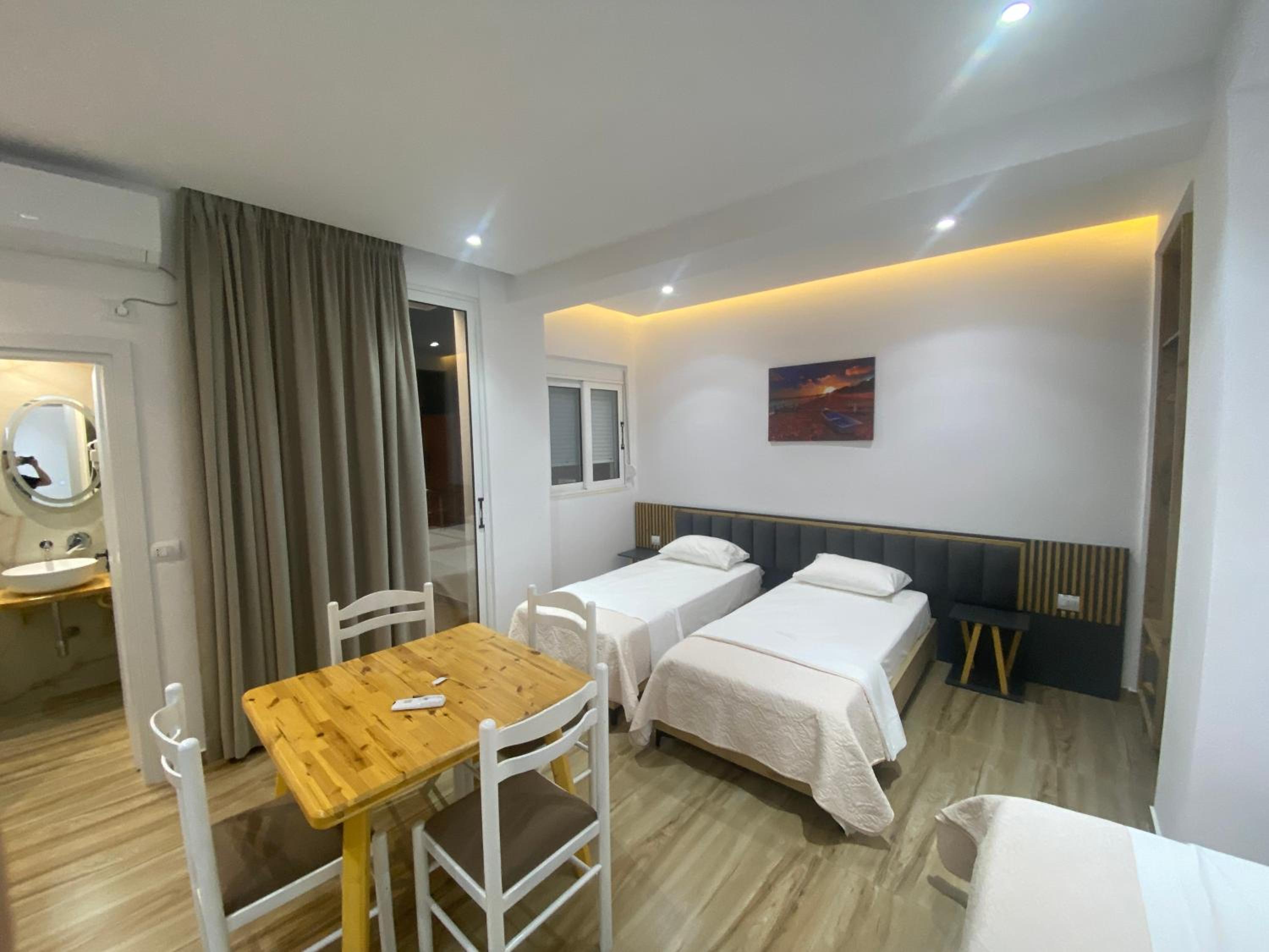 Laska Studio Apartments