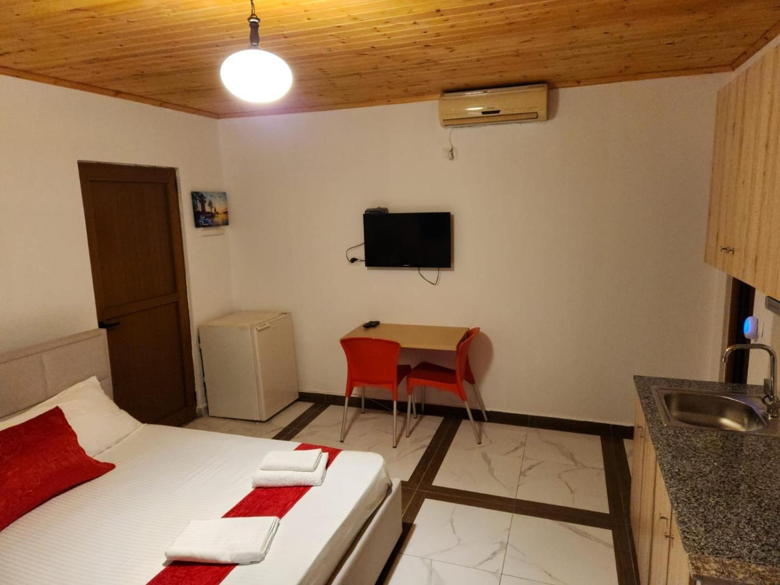Koci Apartments