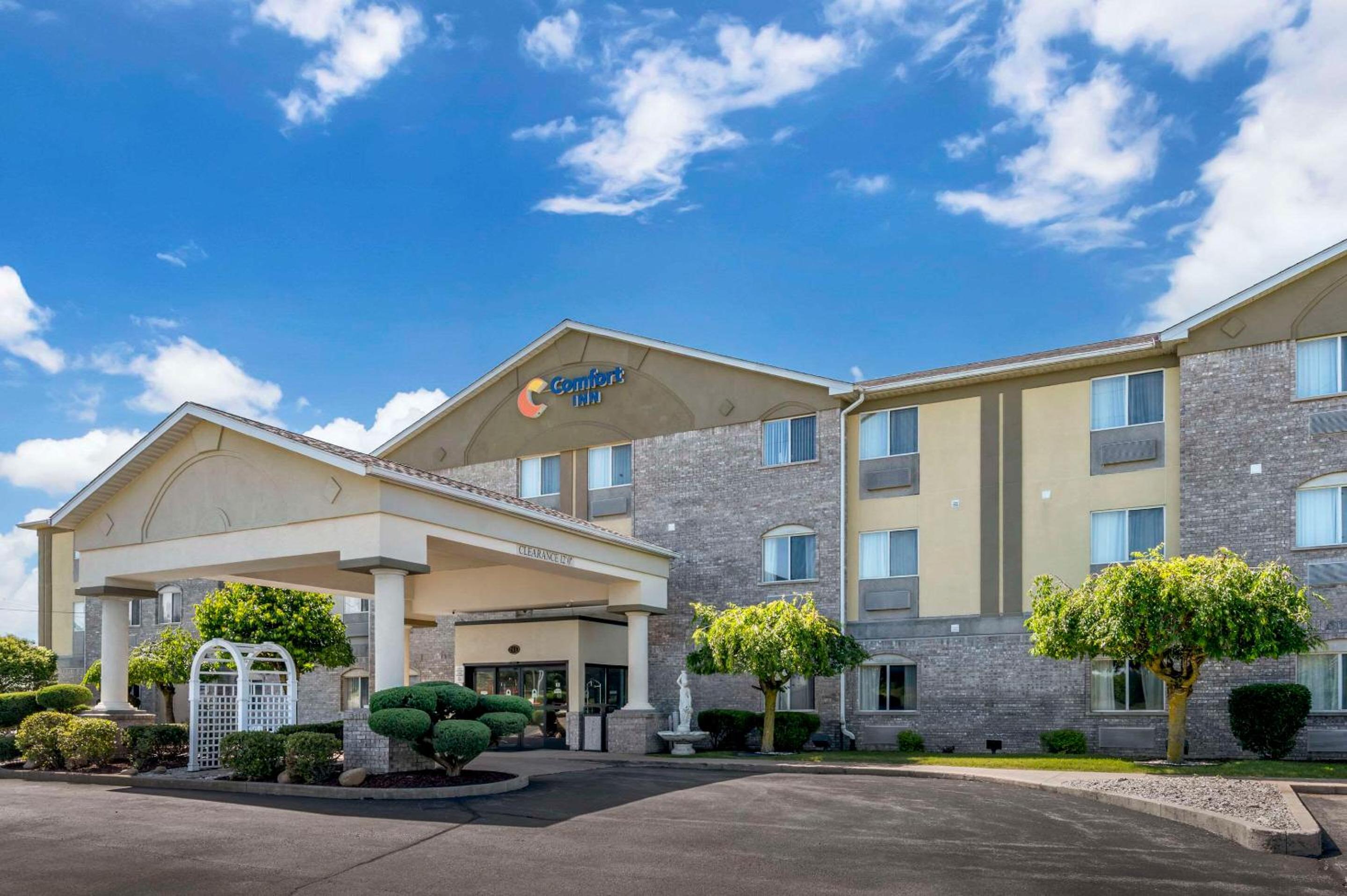 Comfort Inn Fremont view 2