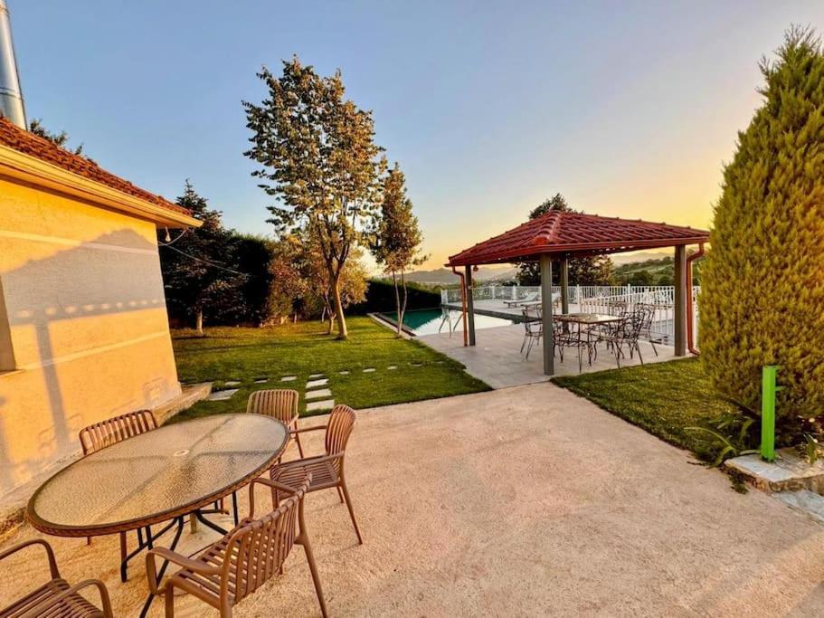 Green Garden Villa & Pool