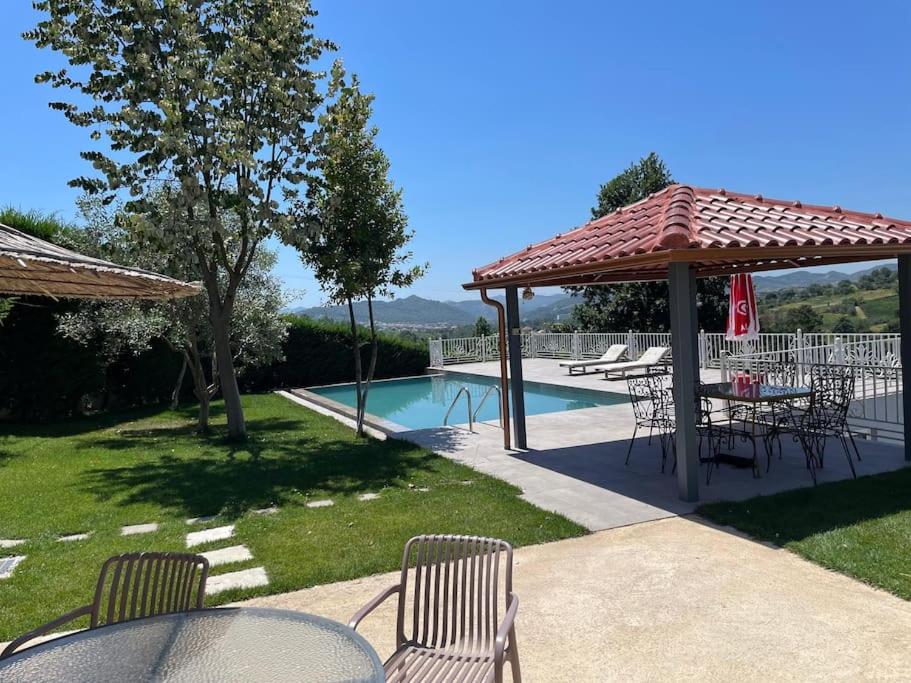 Green Garden Villa & Pool