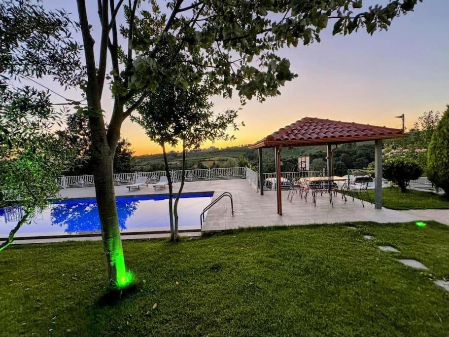 Green Garden Villa & Pool