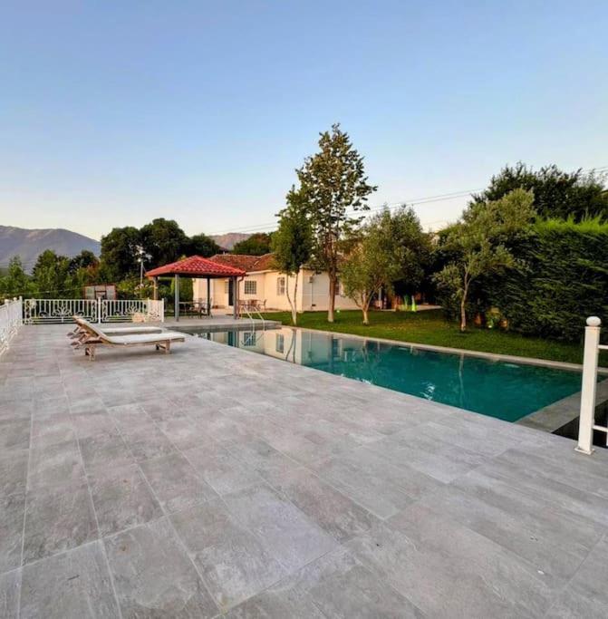 Green Garden Villa & Pool