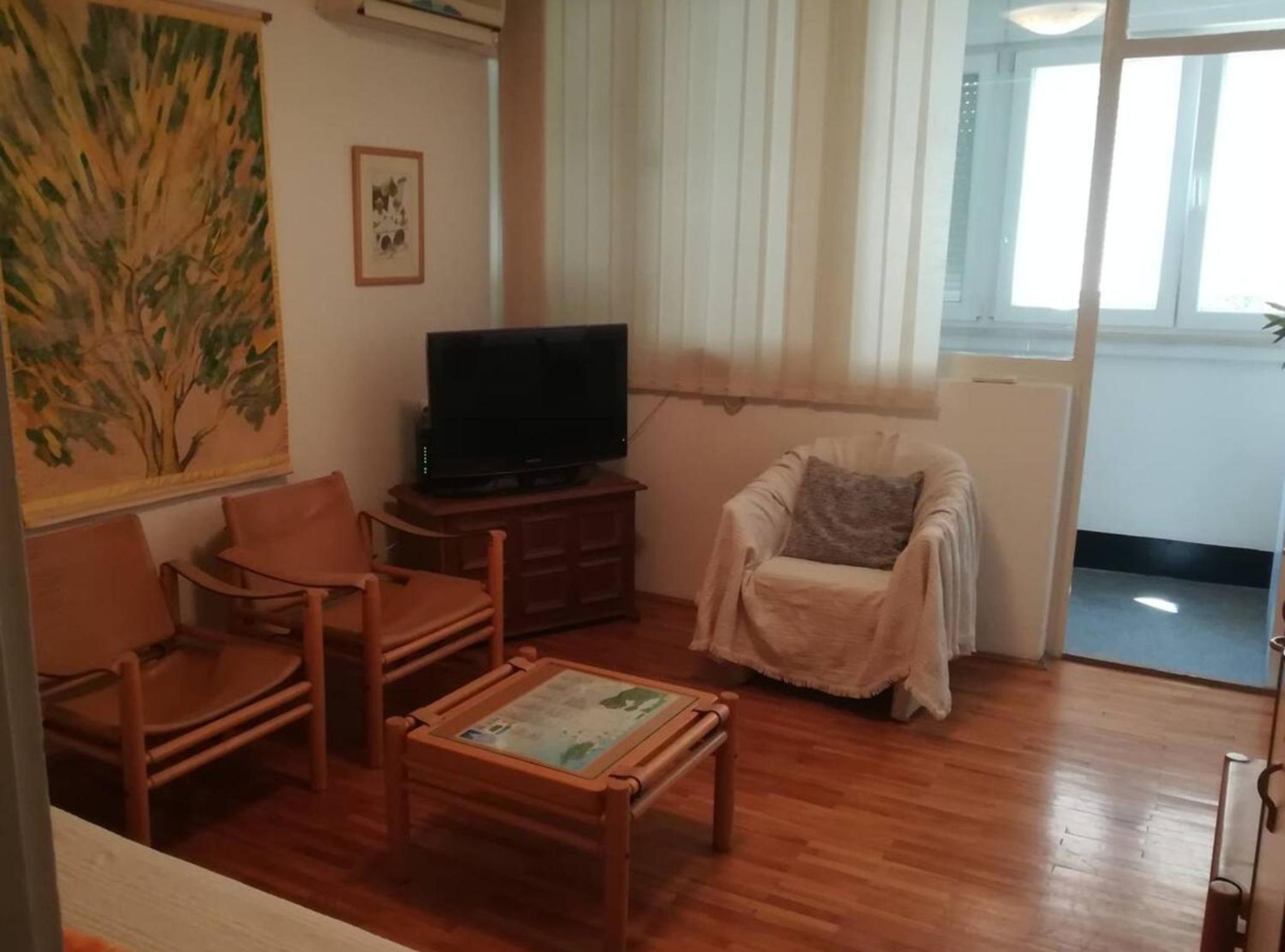 Friendly Well Located Family Apartment photo 3