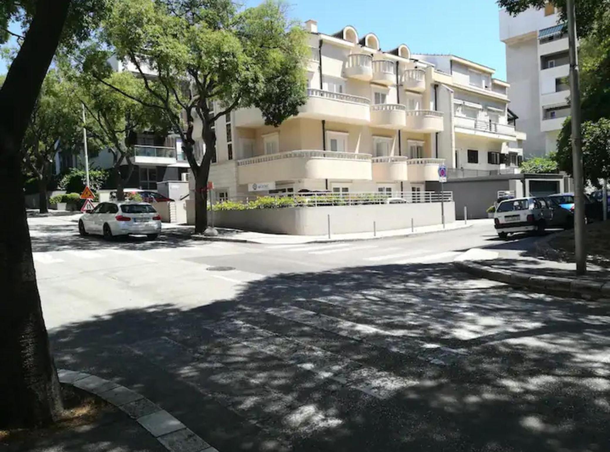 Friendly Well Located Family Apartment