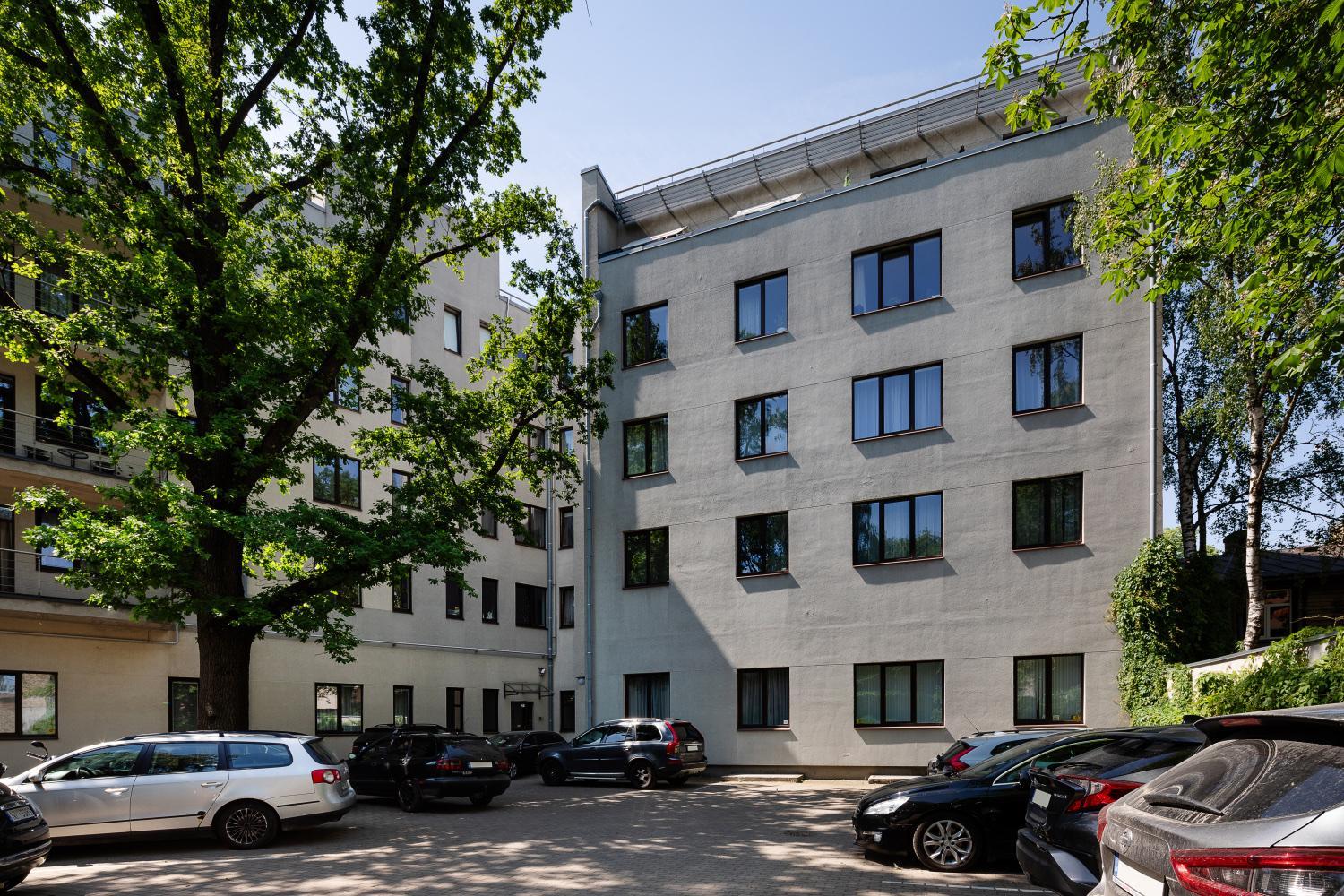 One bedroom Sunny Tallinn Street Apartment With Parking view 4