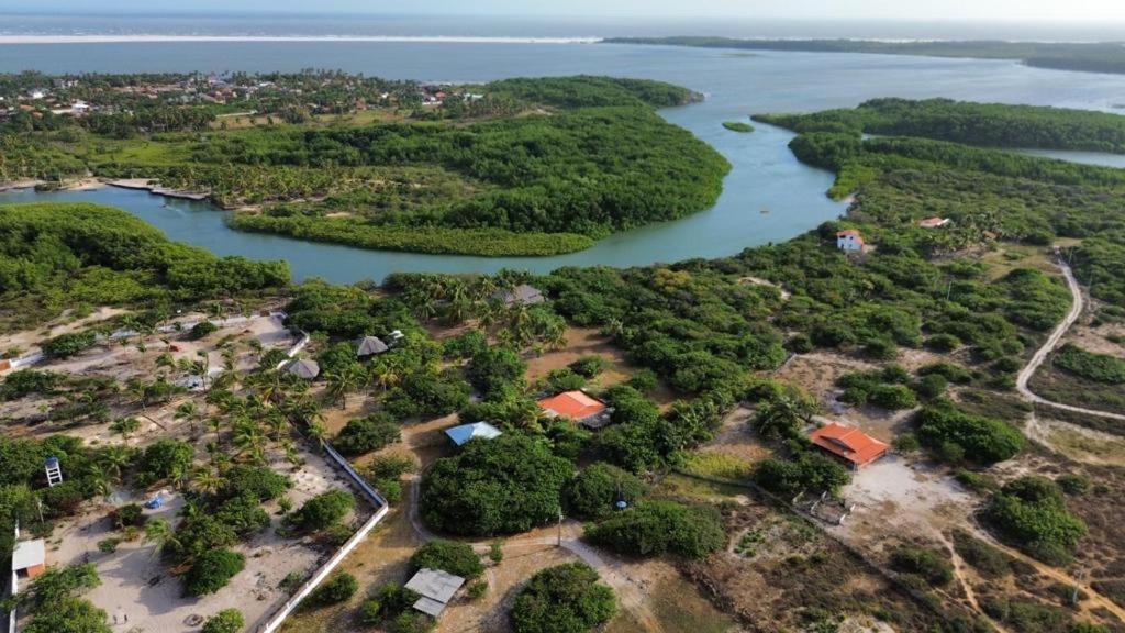 Casa e bangalôs - Refugio Lodge- Sto Inacio - 3km de Atins
