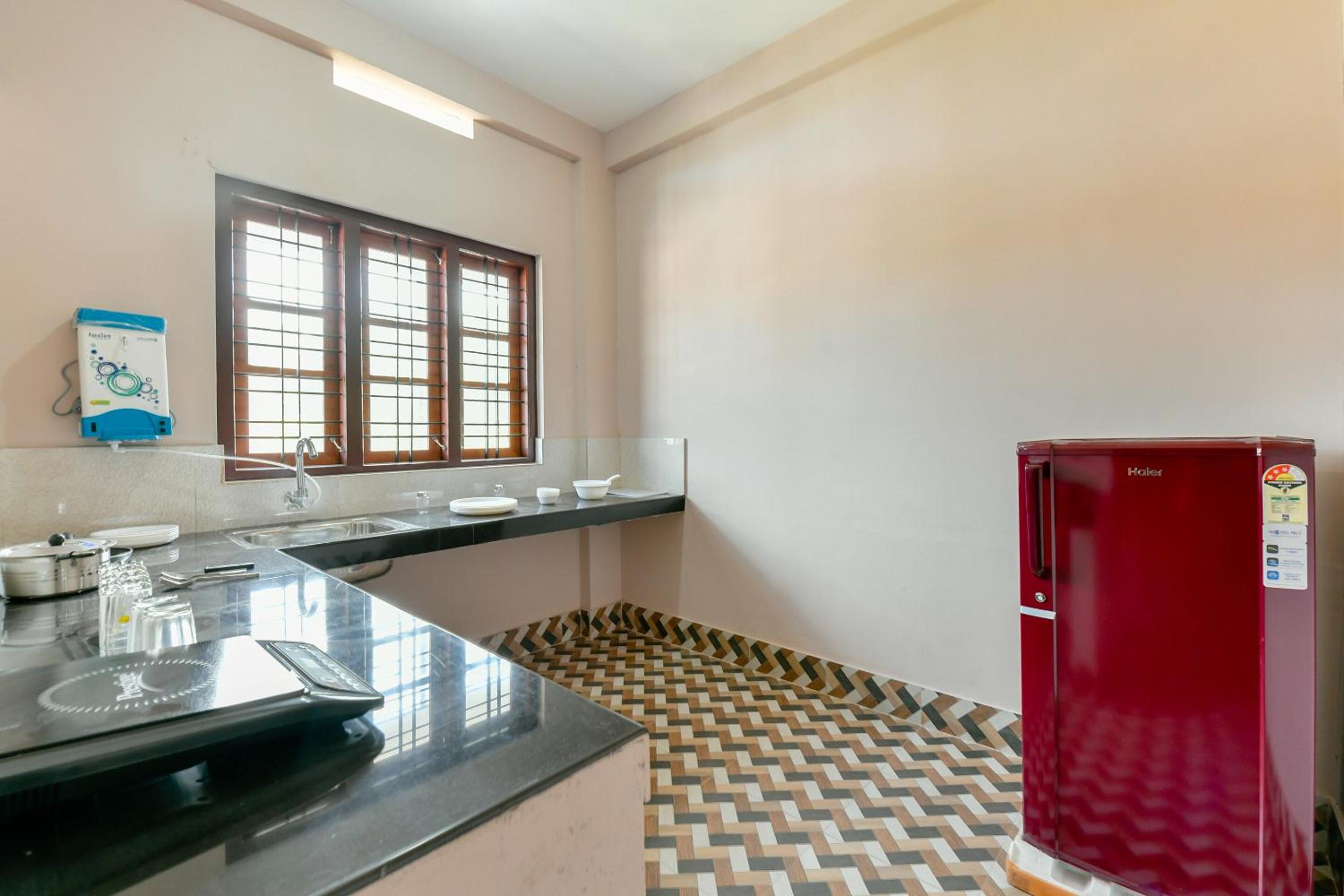 Hotel O Home Elegant Stay Fine Nest Homes view 3