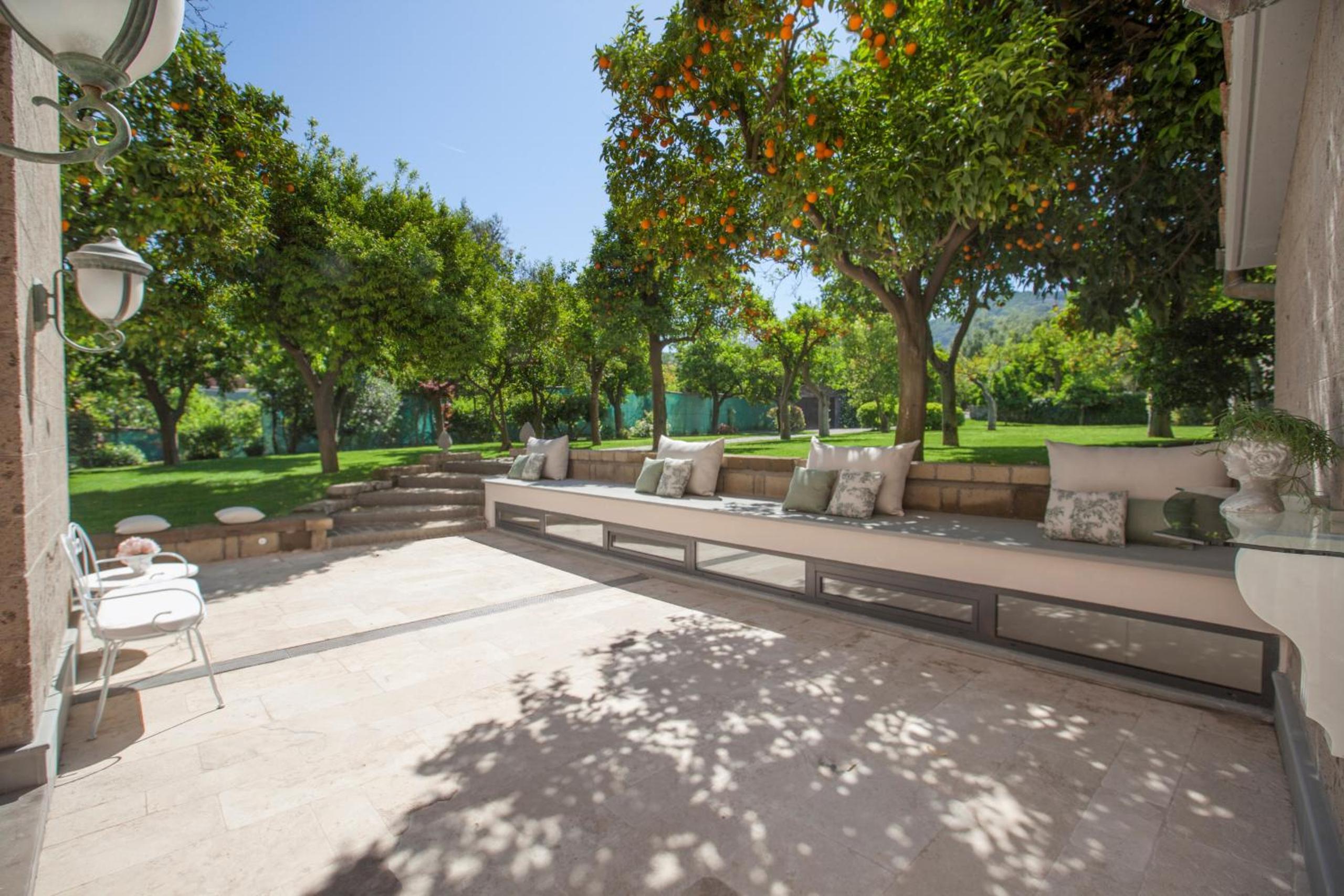 AMORE RENTALS - Villa Ebe photo 3