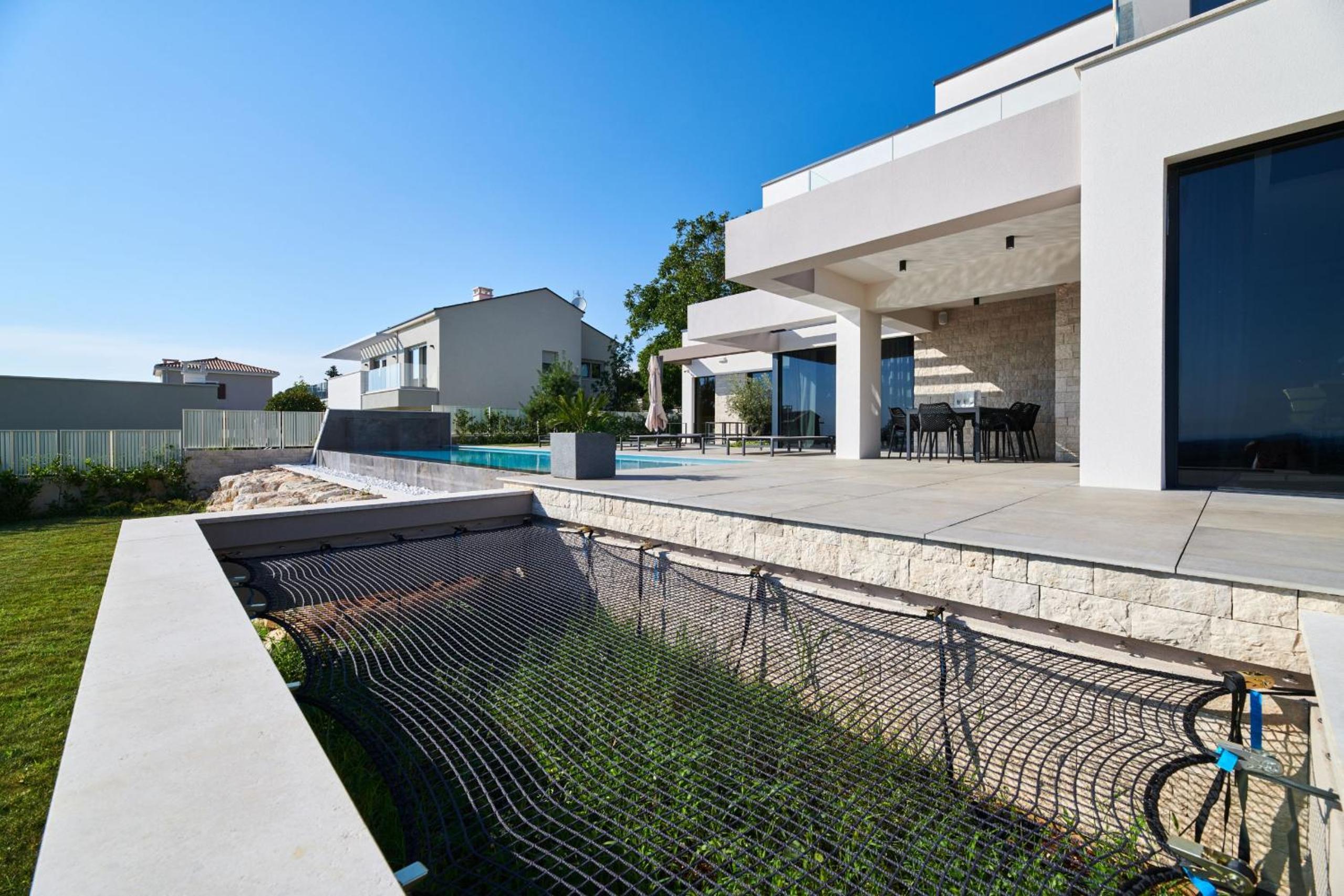 Modern Villa Zora with sauna in Visnjan