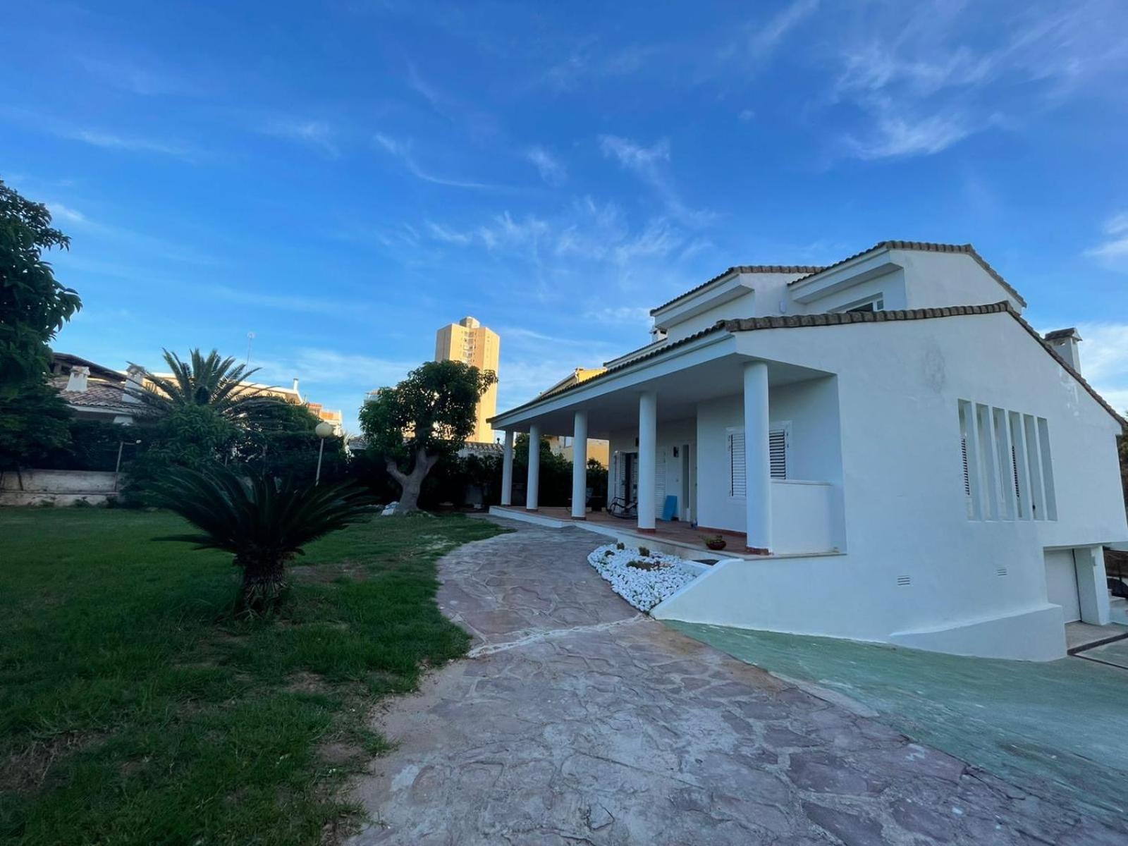 Relaxing house at the beach