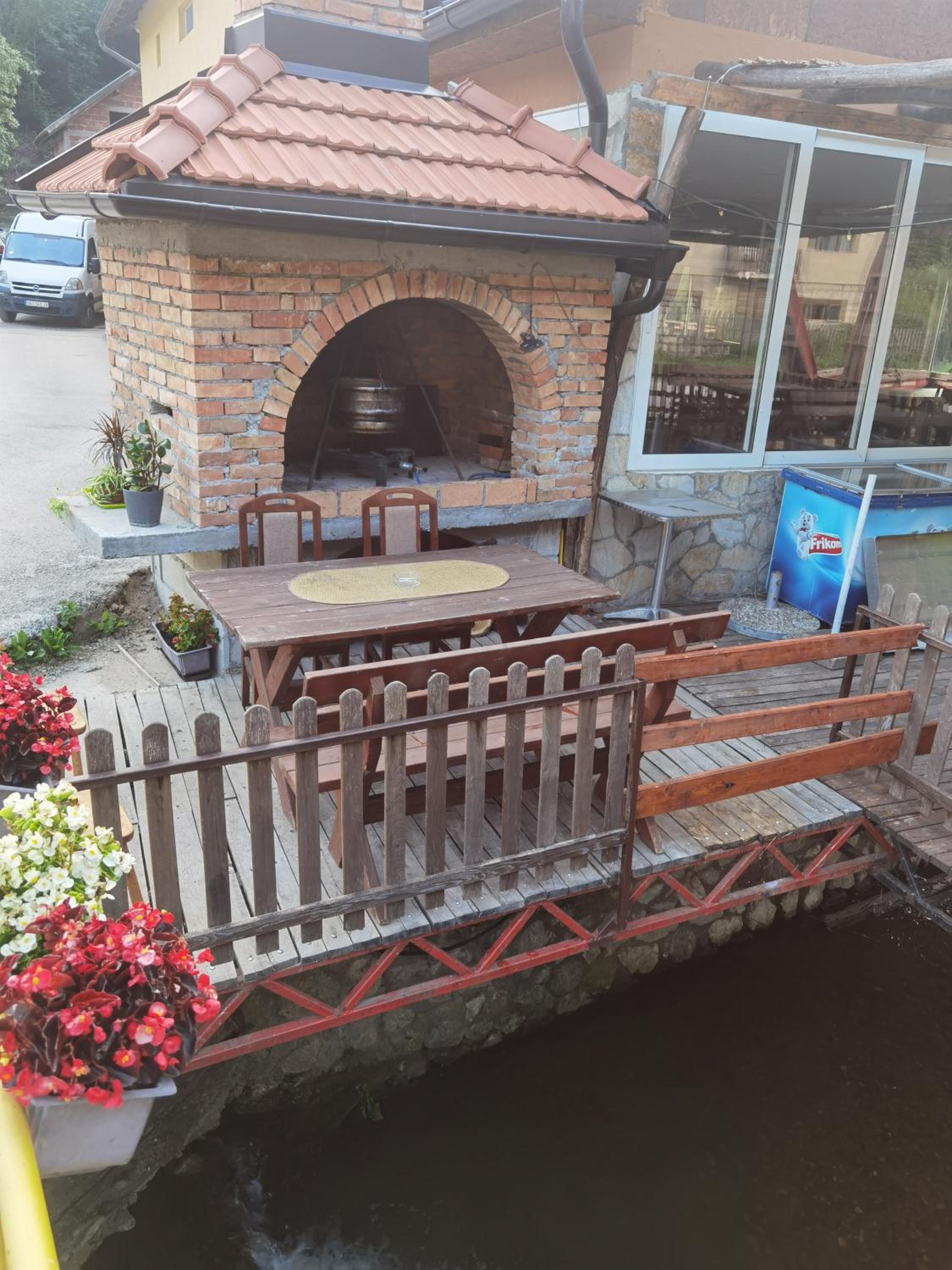 Apartmani Račanka