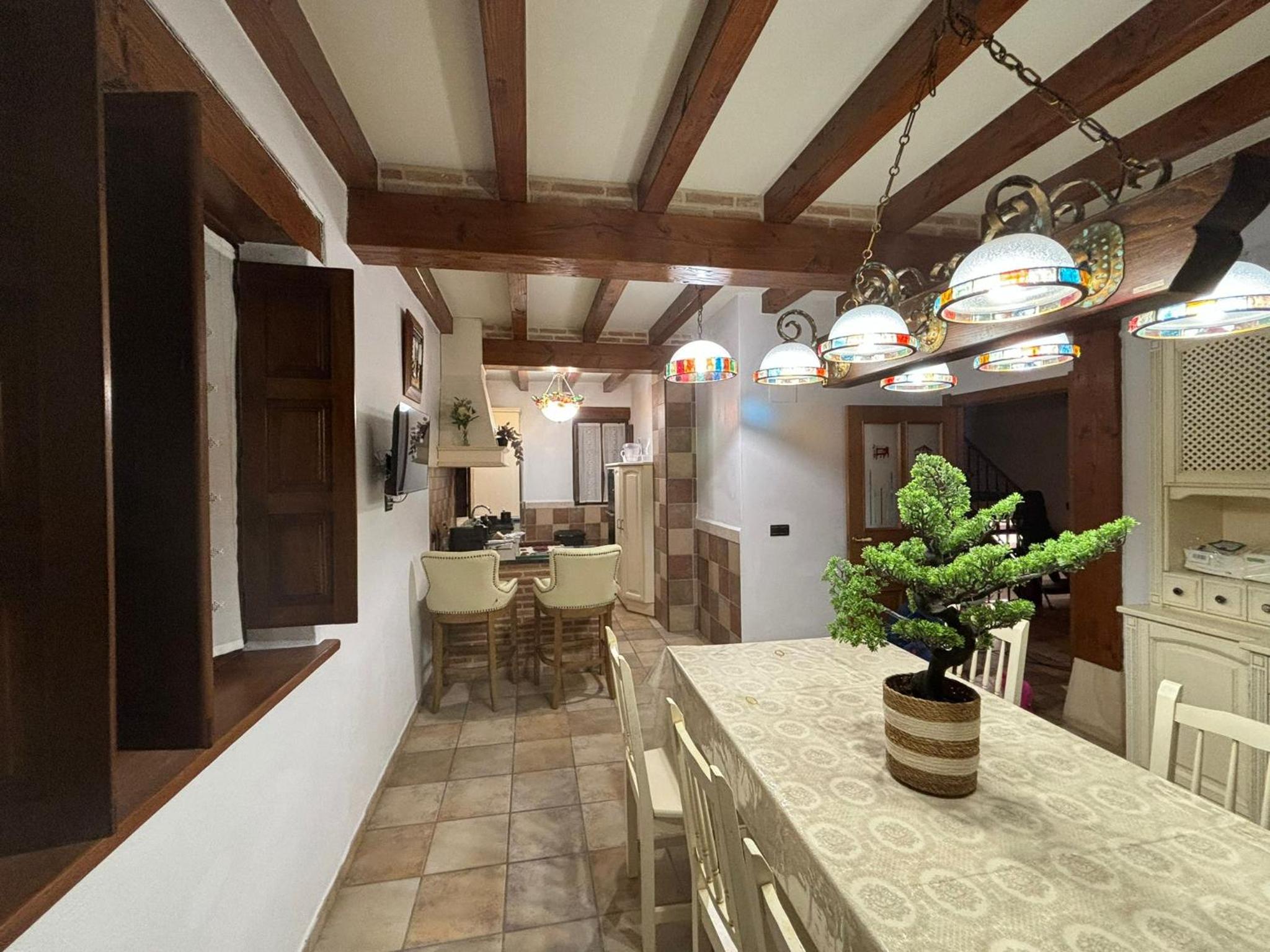 Vivienda turistica jardín con encanto y piscina
