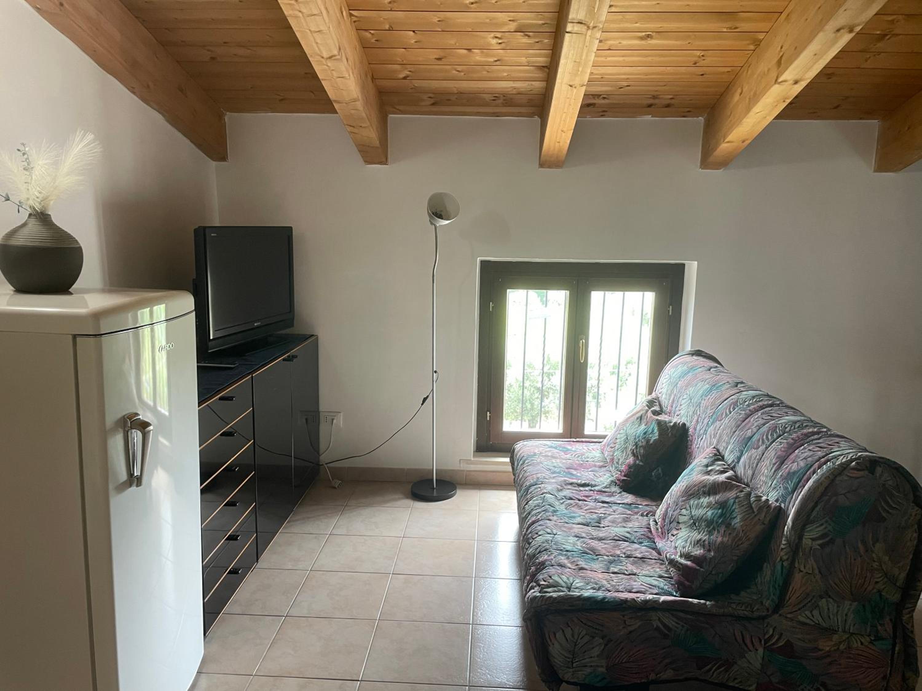 Le Mansarde en Ortona — hotel room