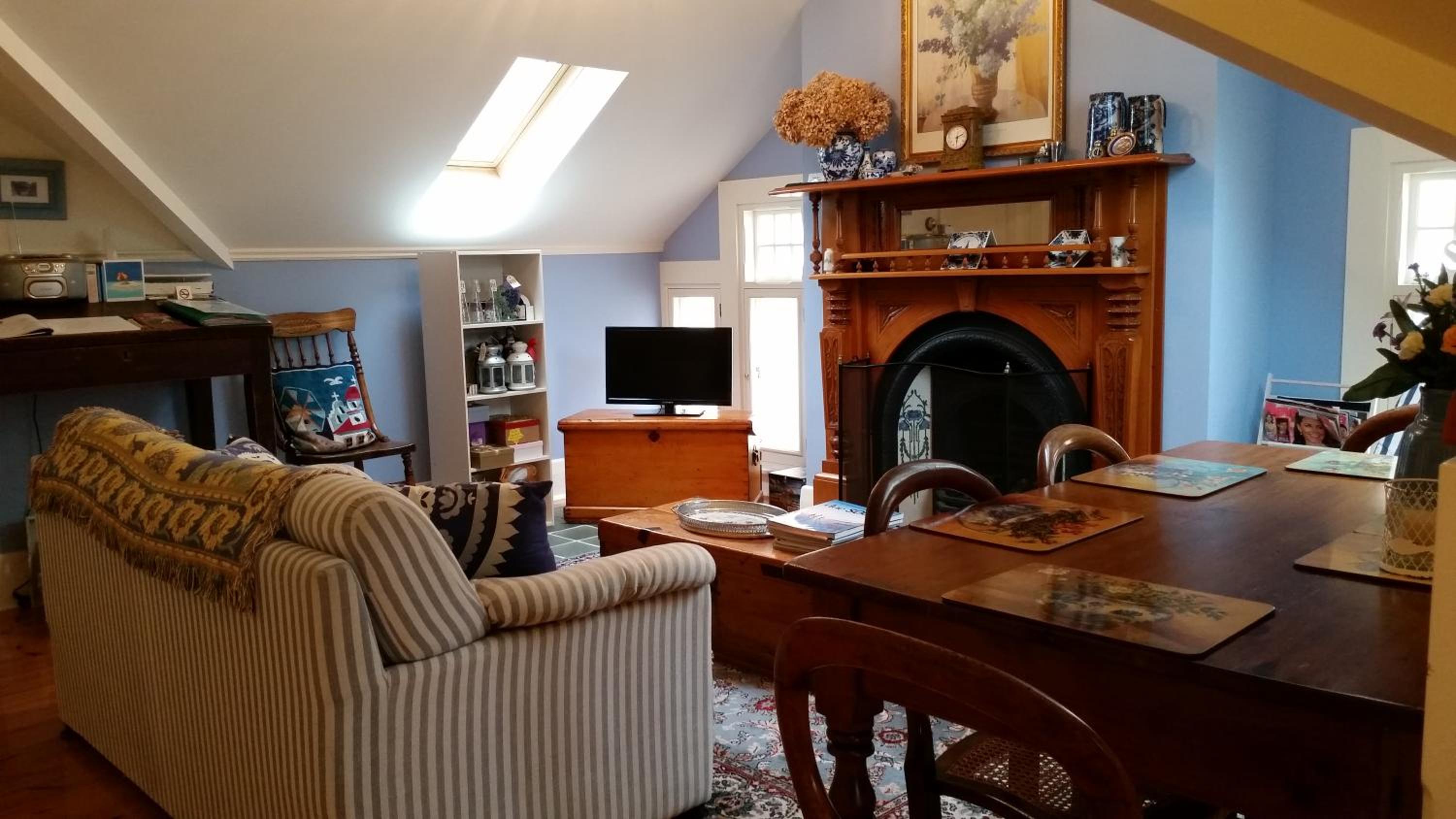 Water Bay Villa Bed & Breakfast