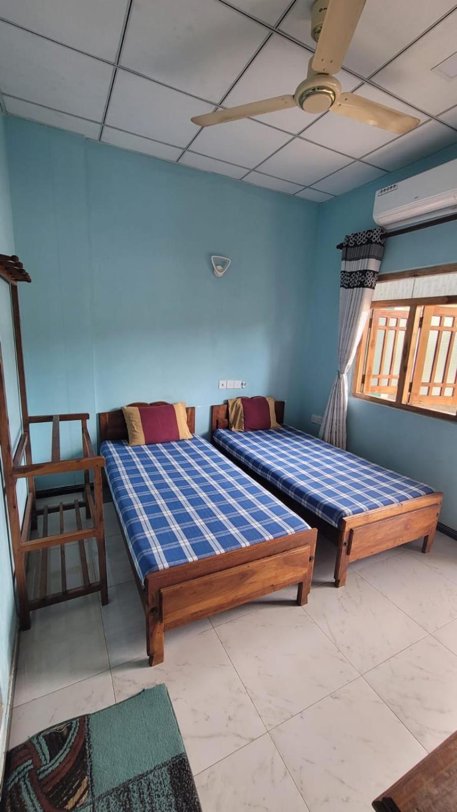 Thomasha Homestay & Tuk Tuk Tour view 3