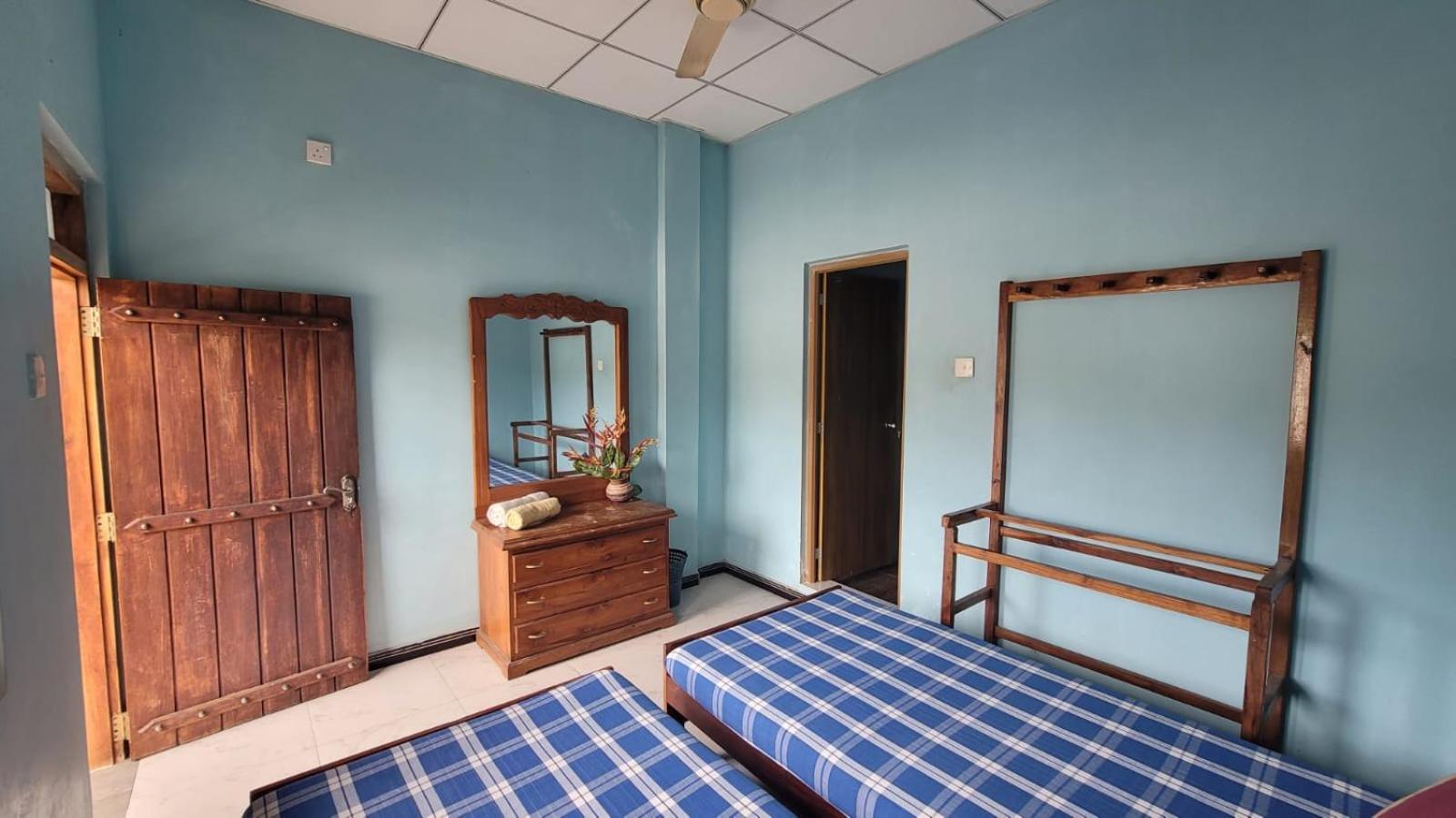 Thomasha Homestay & Tuk Tuk Tour view 4