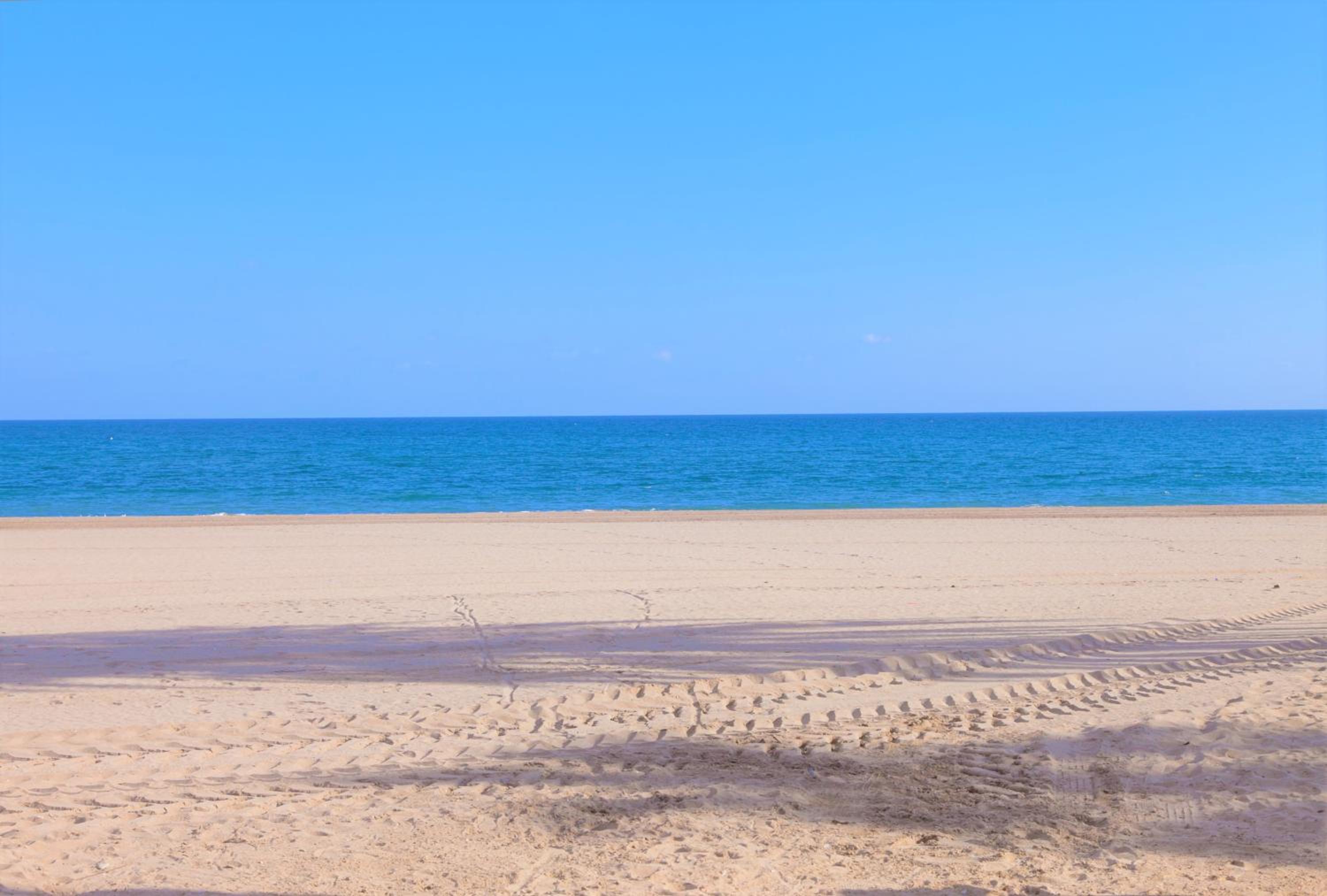 Estepona Centre Beachfront Apartment ROSSI