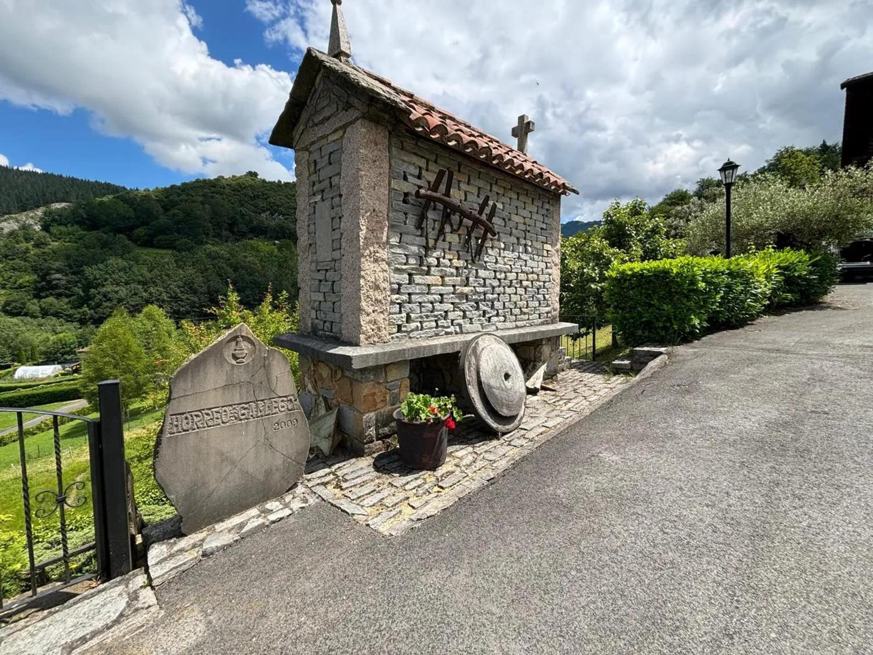 Spacious villa in Bizkaia with private pool and fireplace