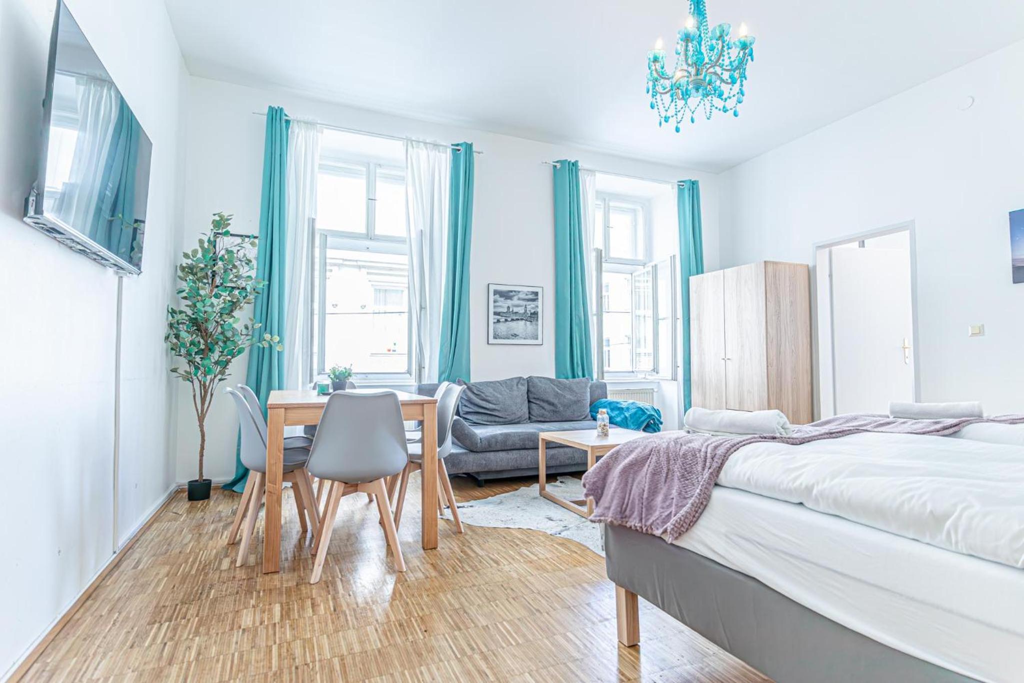 In the Heart of Vienna, Amazing 2BR Apartment with WIFI & TV