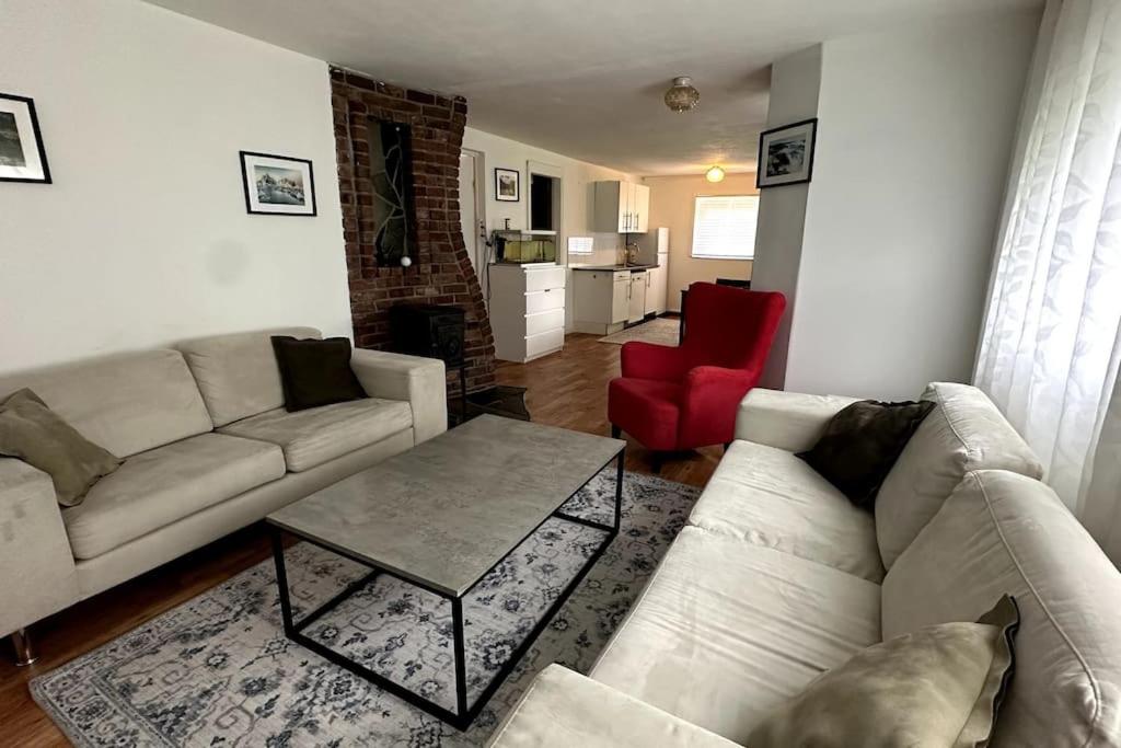 Cozy Central Apartment- Pulpit-R