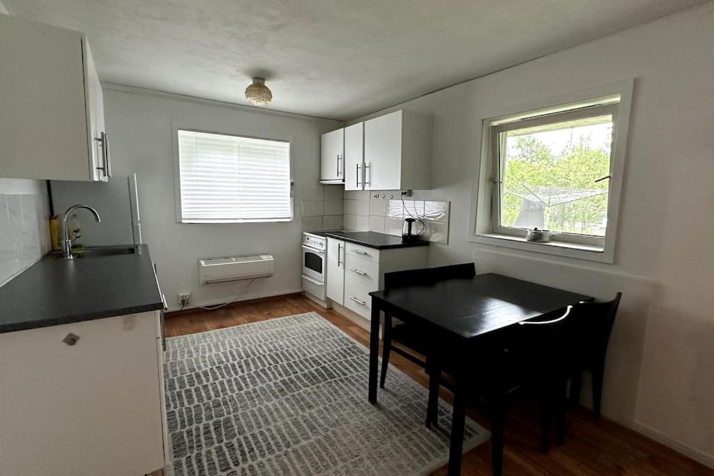 Cozy Central Apartment- Pulpit-R