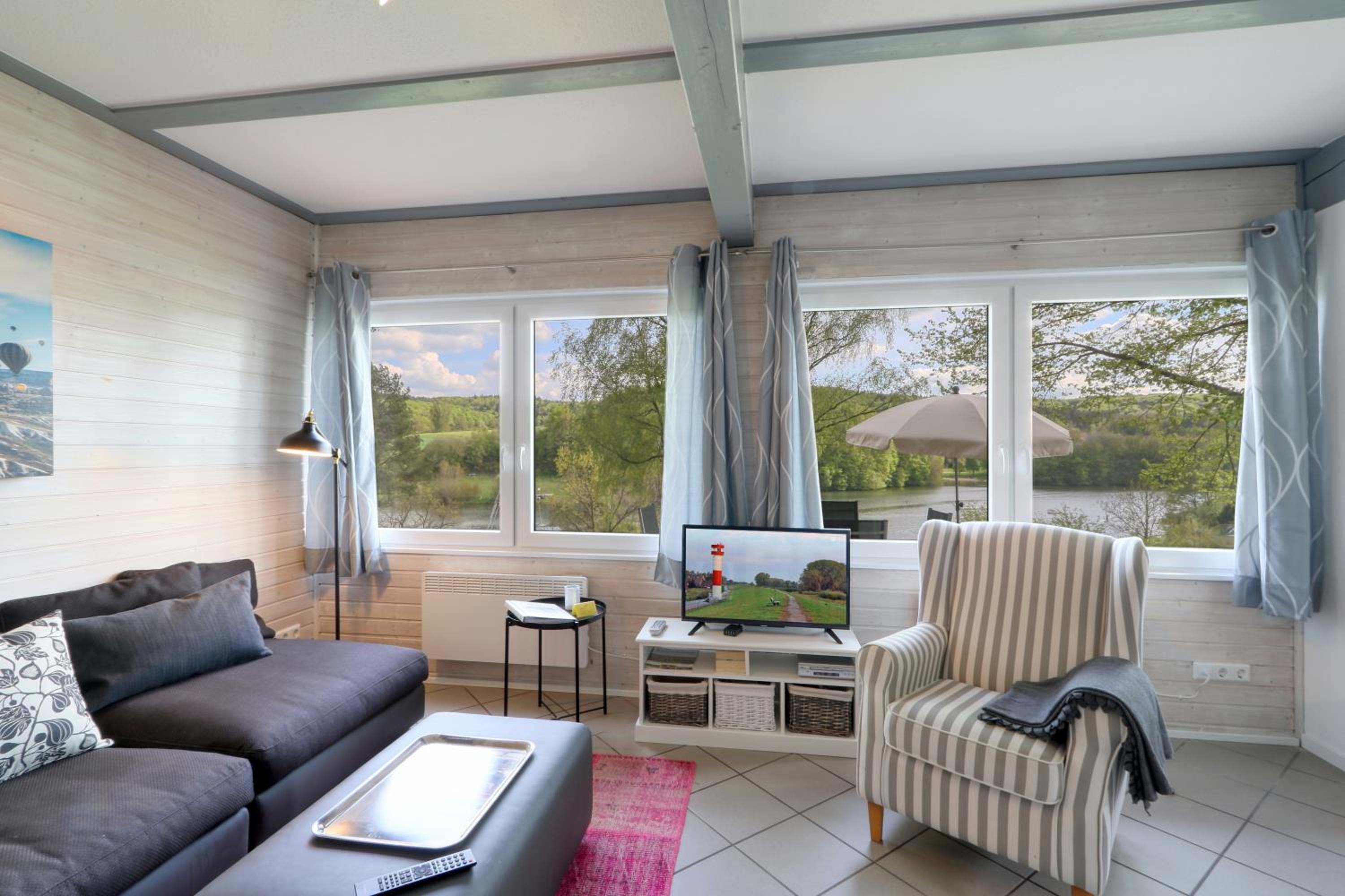 Ferienhaus 21 mit Seeblick und Garten bis 6 Personen