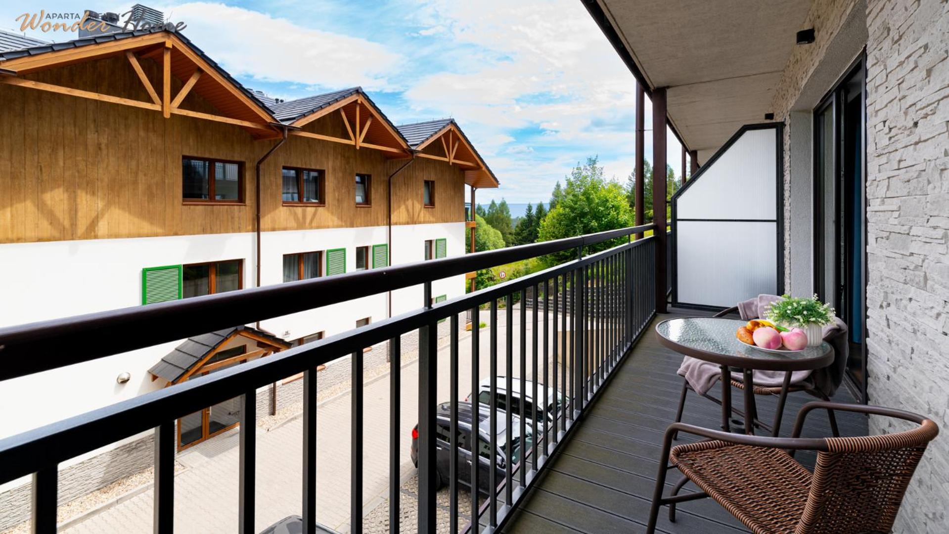 Wonder Home - Apartamenty Karpatia Resort tuż przy stoku i blisko szlaków turystycznych