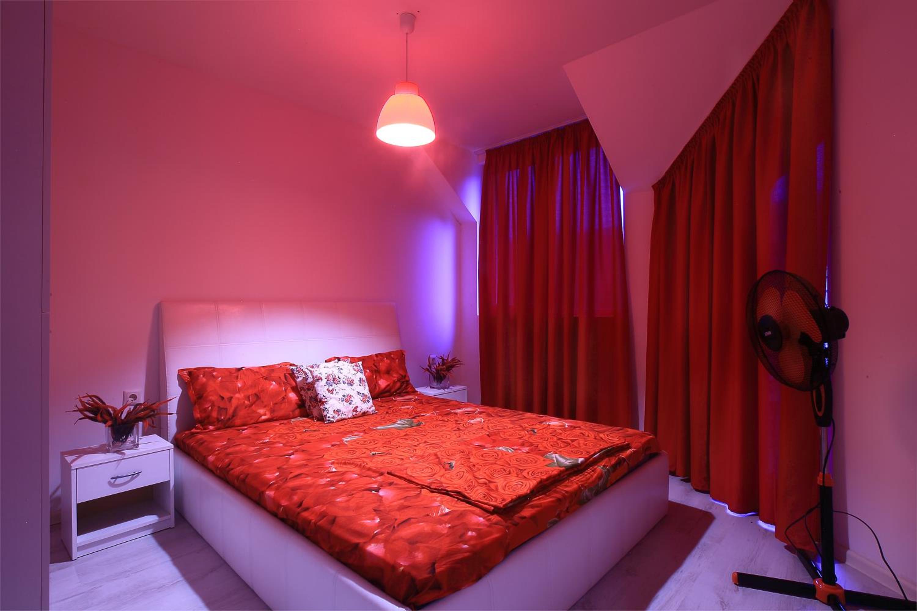 Private apartment with parking and pool