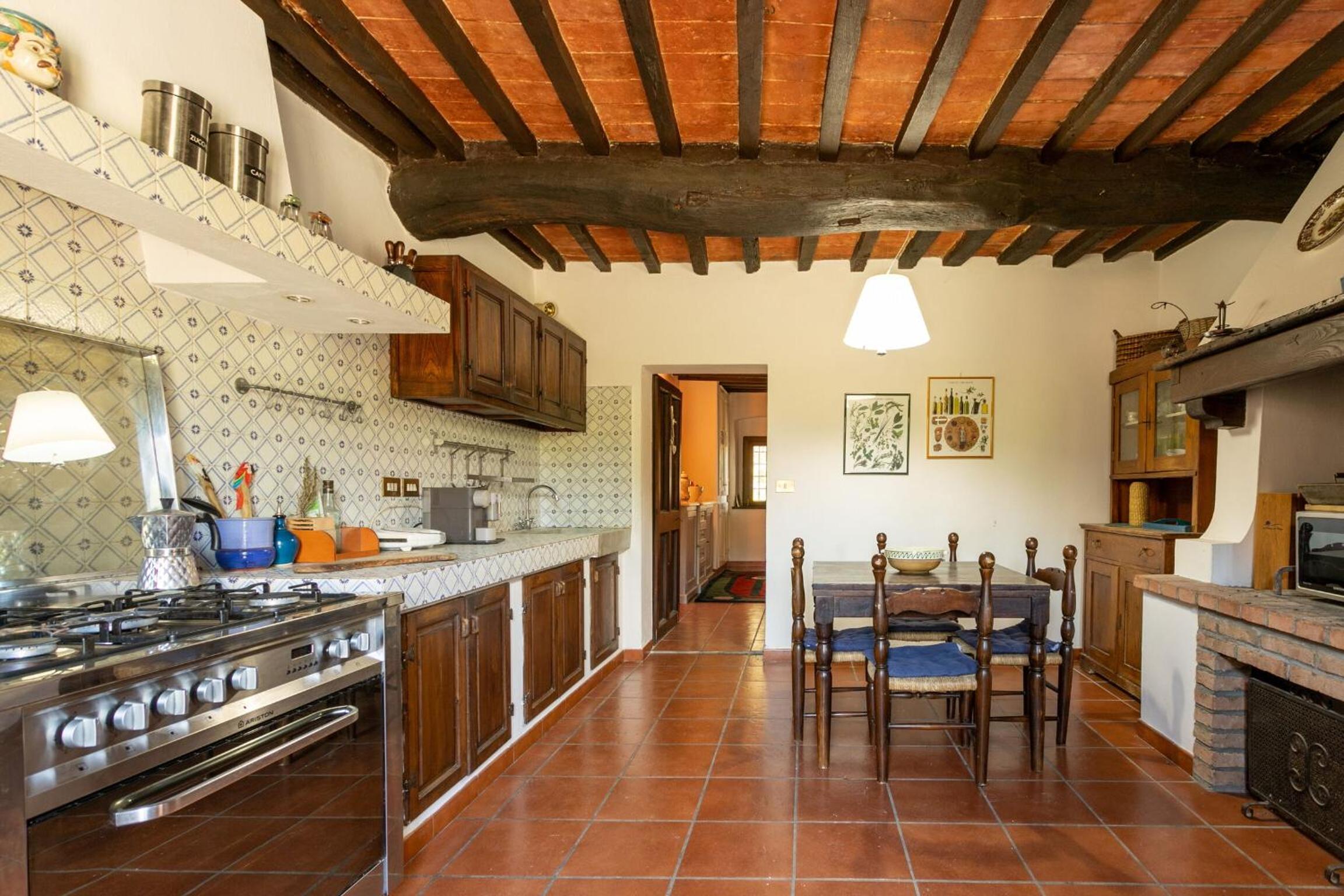 Casale Bianca Luce view 3