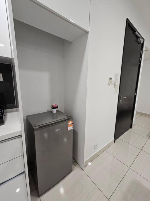 Summer Cozy 2pax Netflix Almas Suite Legoland at Iskandar Puteri Second Link Custom