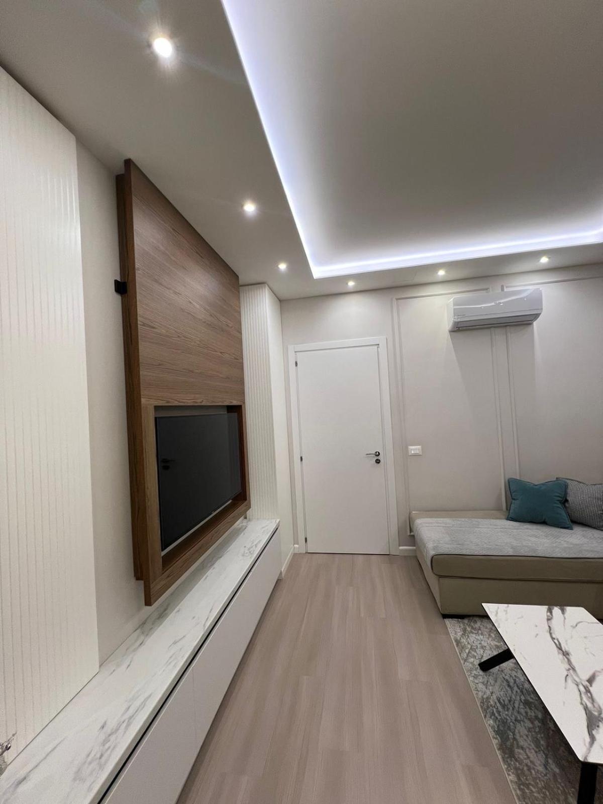 Gold Vollga House Durres