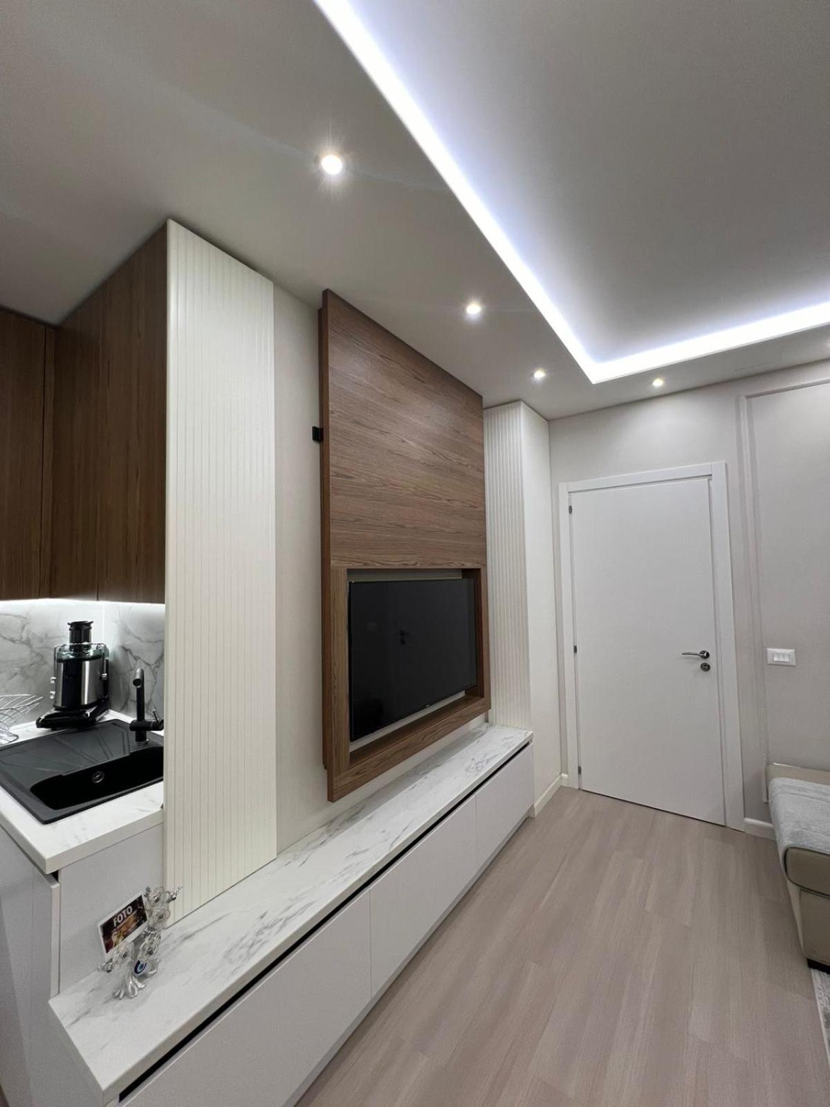 Gold Vollga House Durres