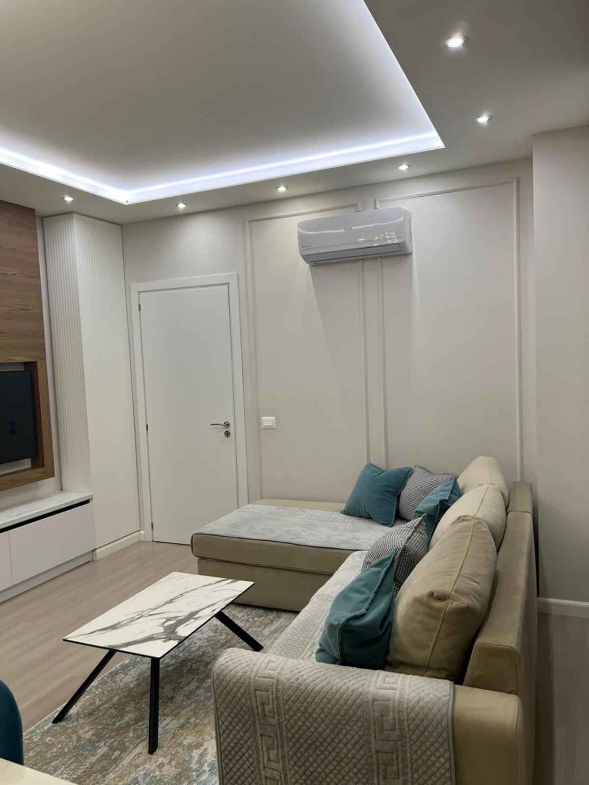 Gold Vollga House Durres