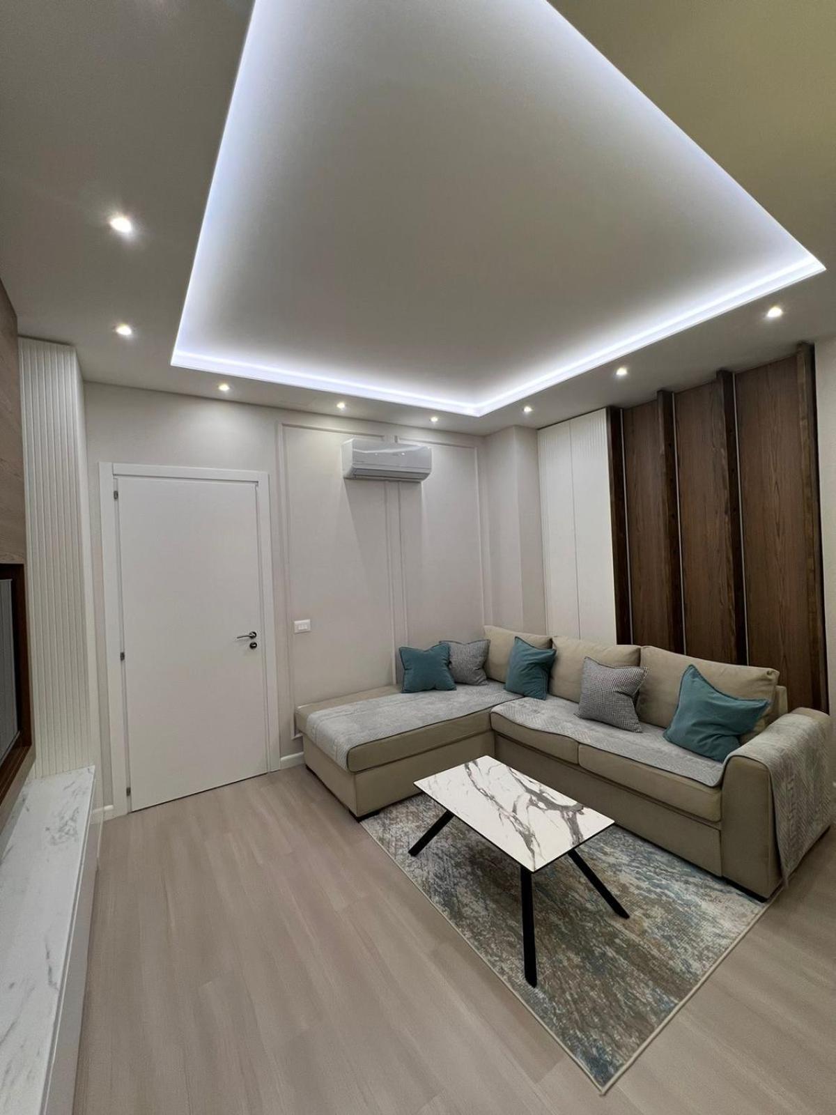 Gold Vollga House Durres