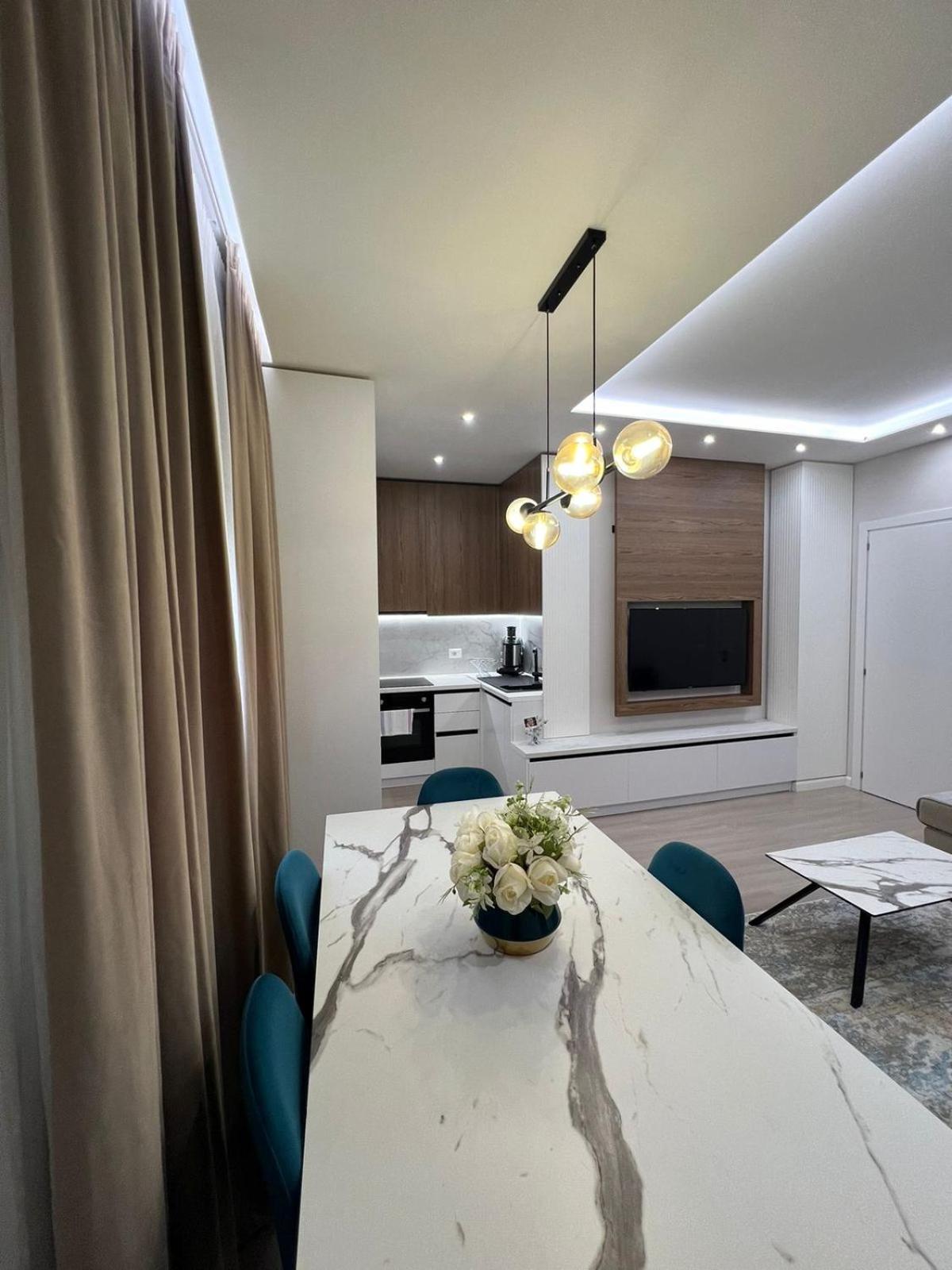 Gold Vollga House Durres