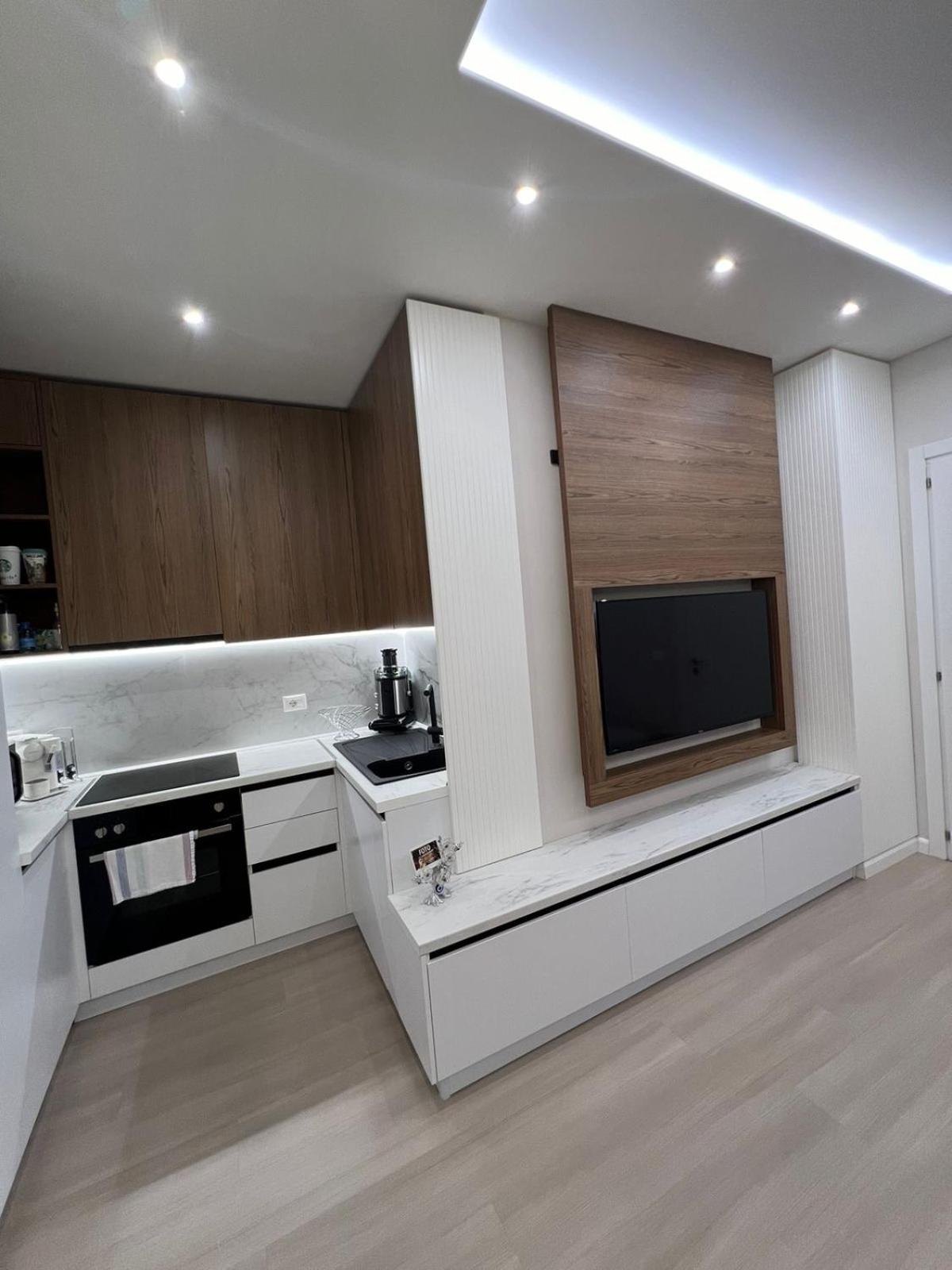 Gold Vollga House Durres