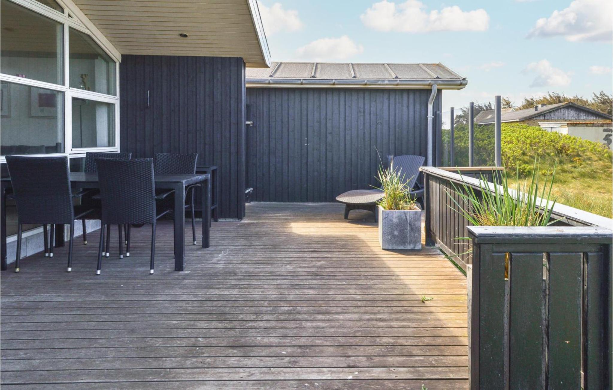 Gorgeous Home In Harboøre With Wifi