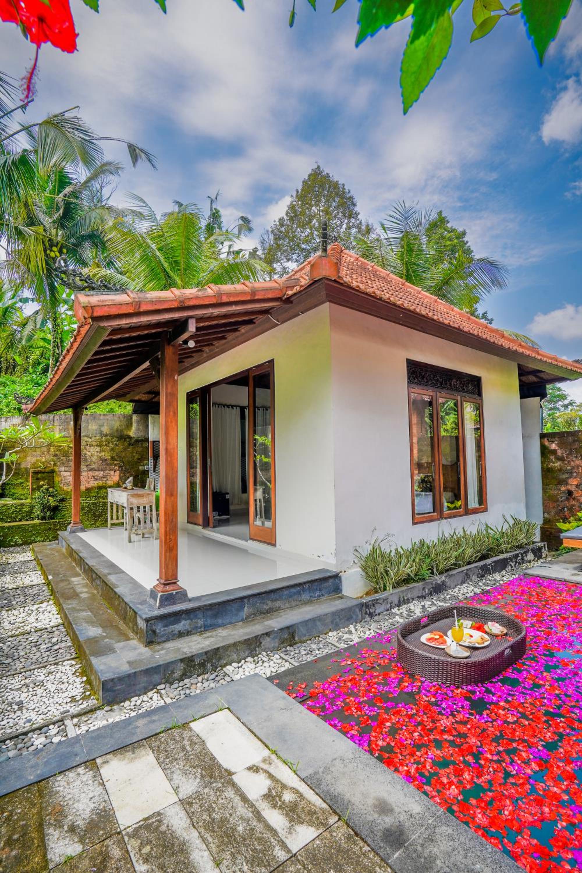 Ubud Sawah Scenery Villa and Homestay
